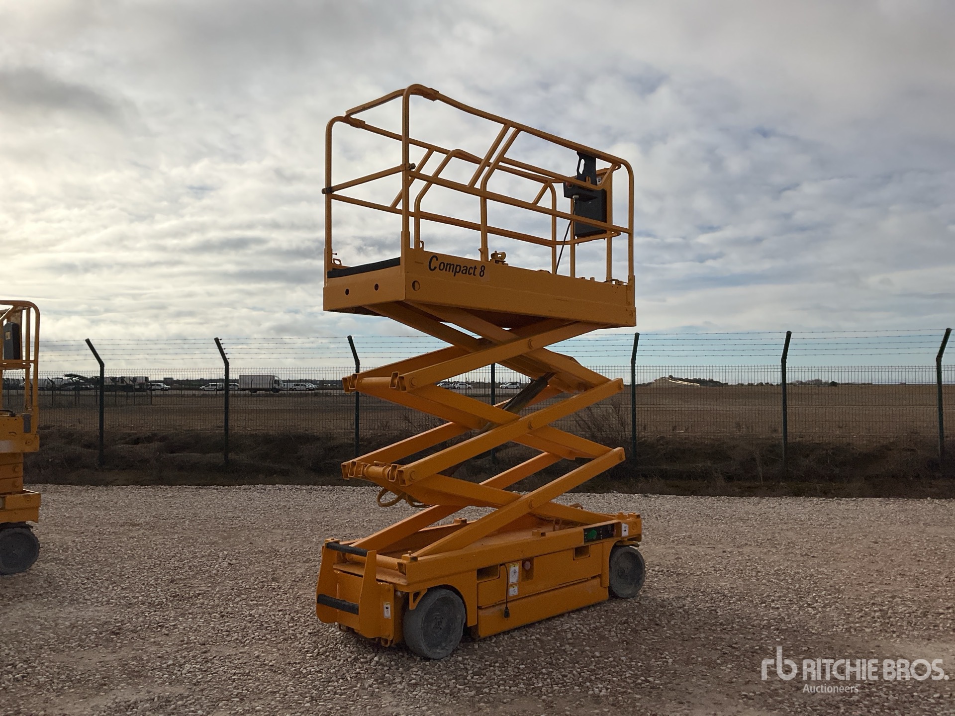 General Appearance with Featured Photo