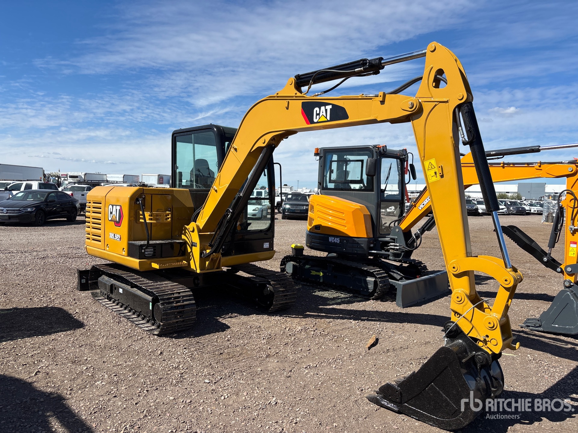 General Appearance with Picture, Right Front Corner