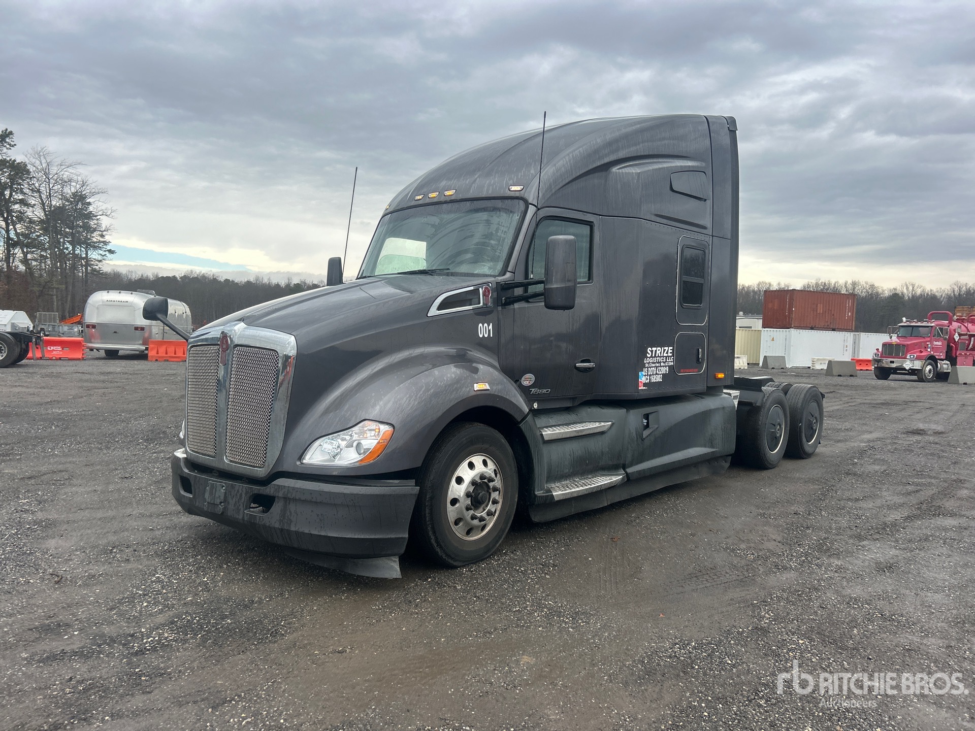 General Appearance with Picture, Left Front Corner