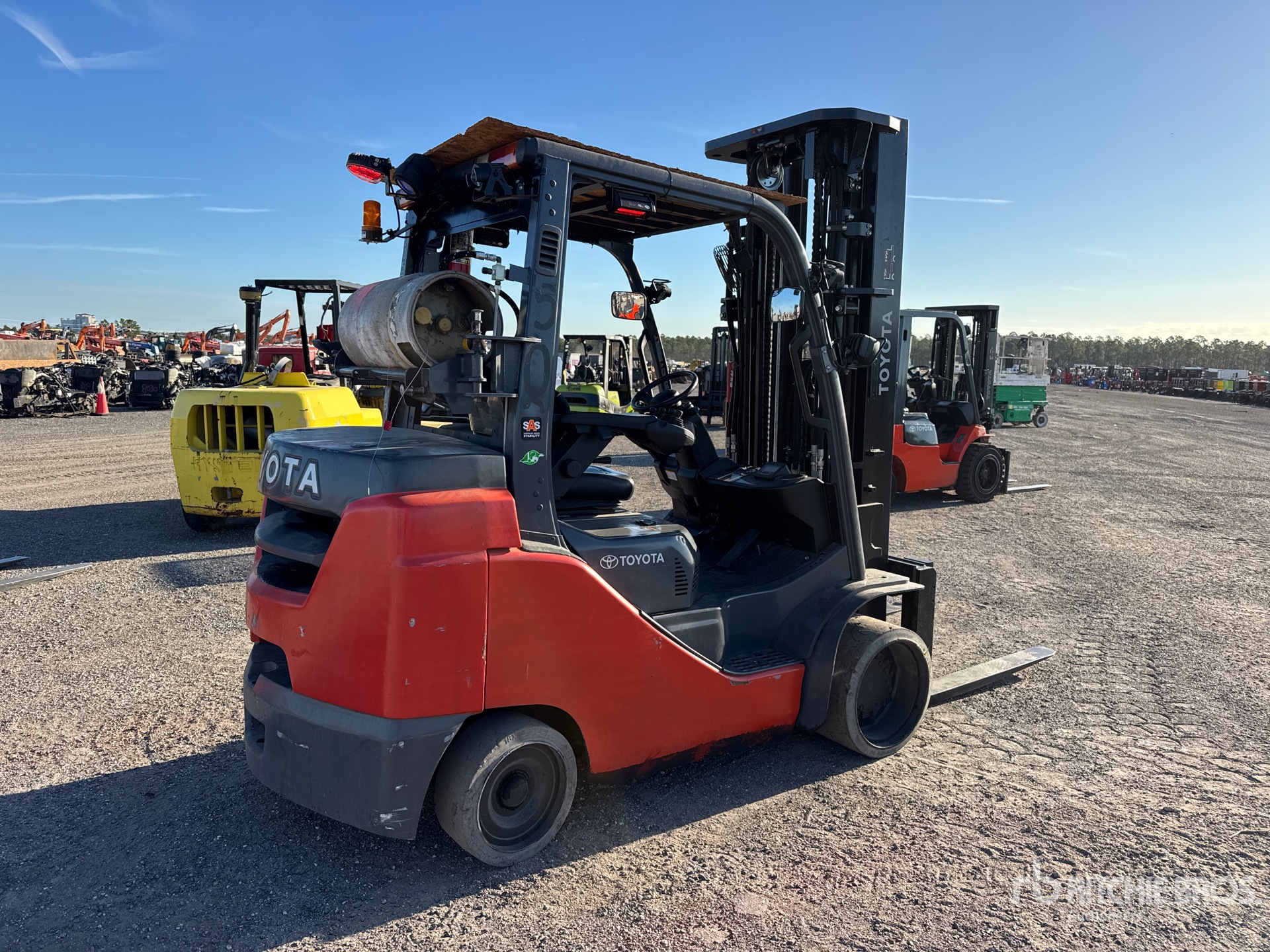 General Appearance with Bild, Ecke hinten rechts