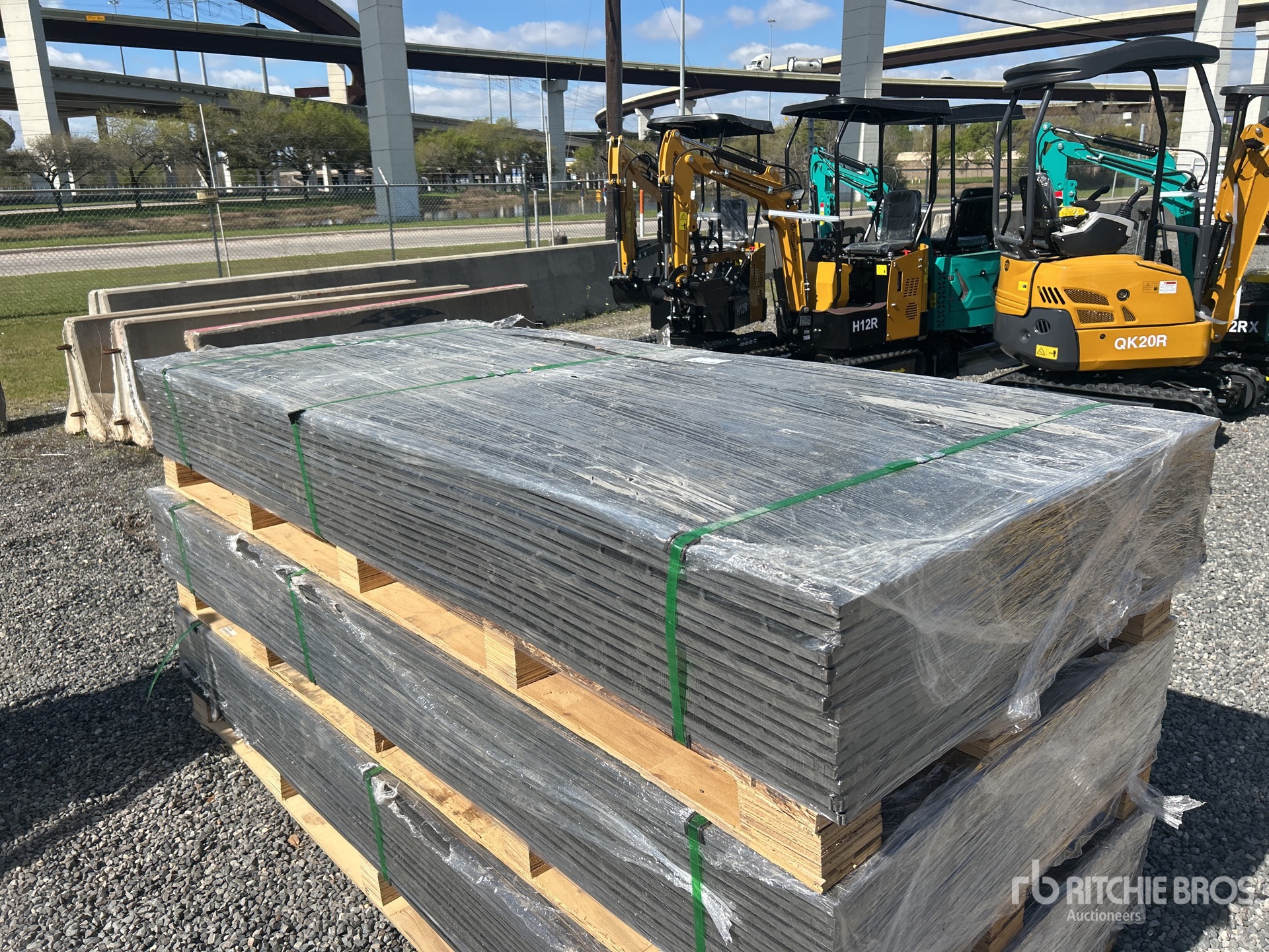 Aspect général with Image, coin arrière gauche