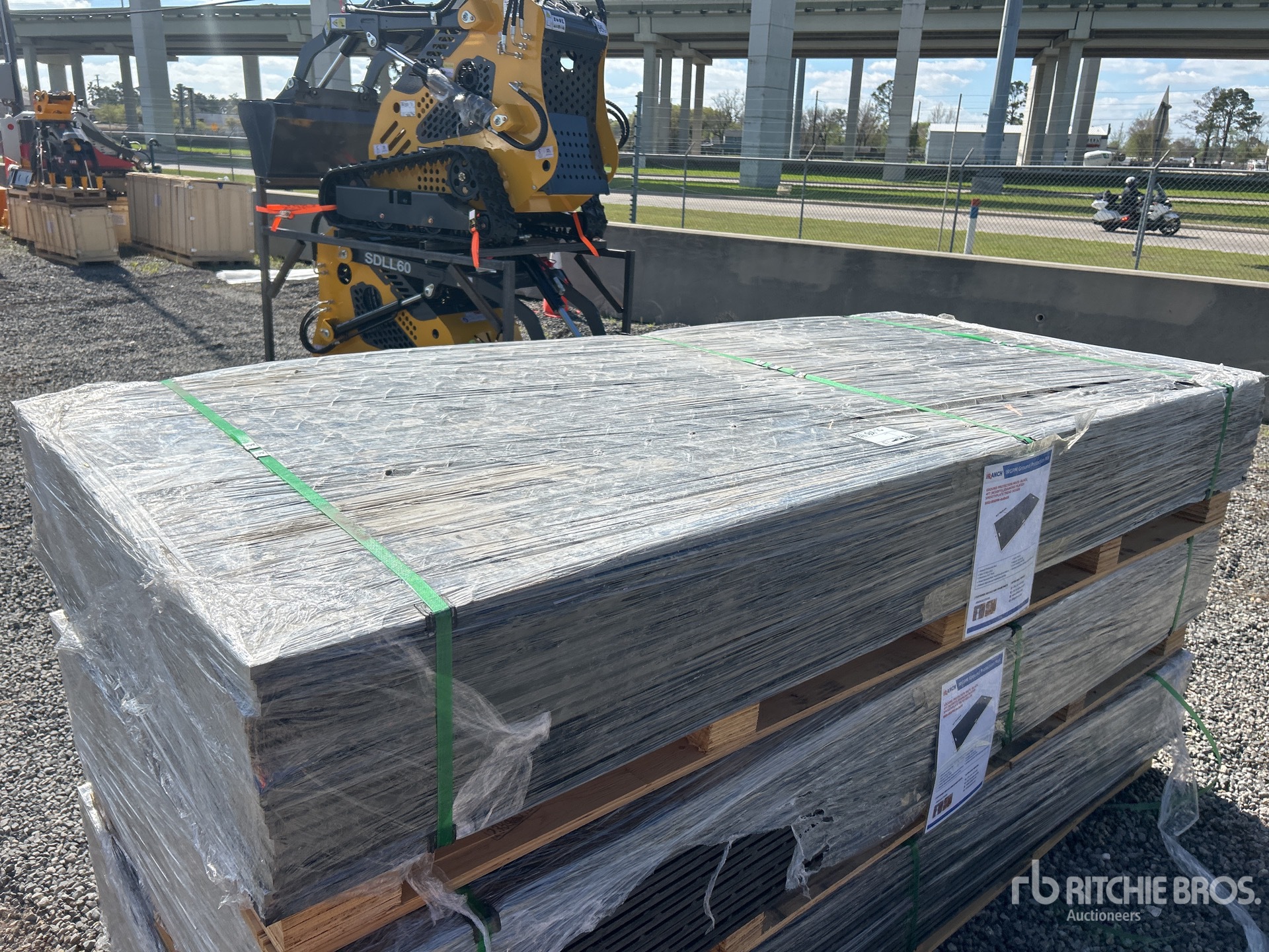 Aspect général with Image, coin avant gauche