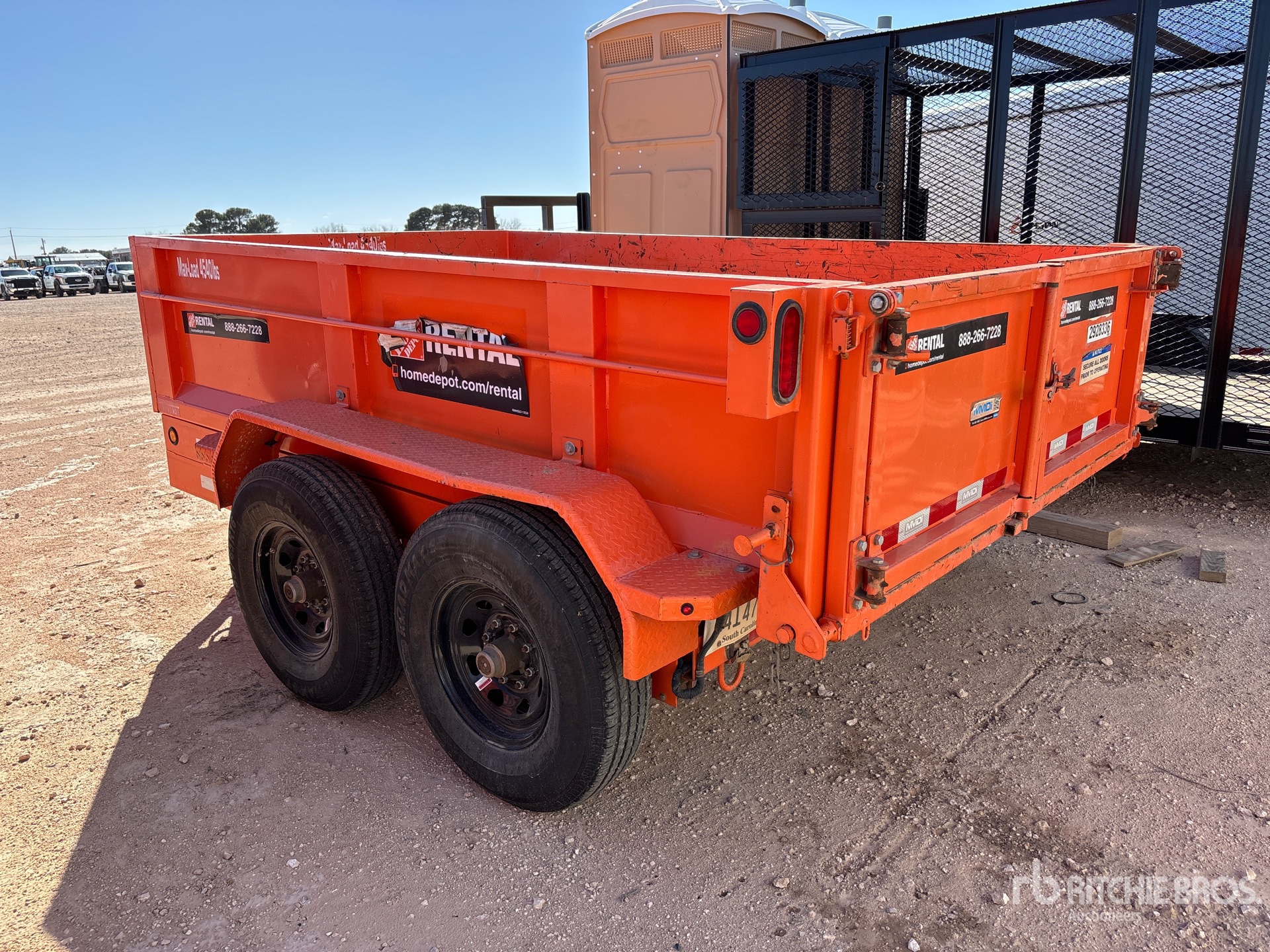 General Appearance with Picture, Left Rear Corner