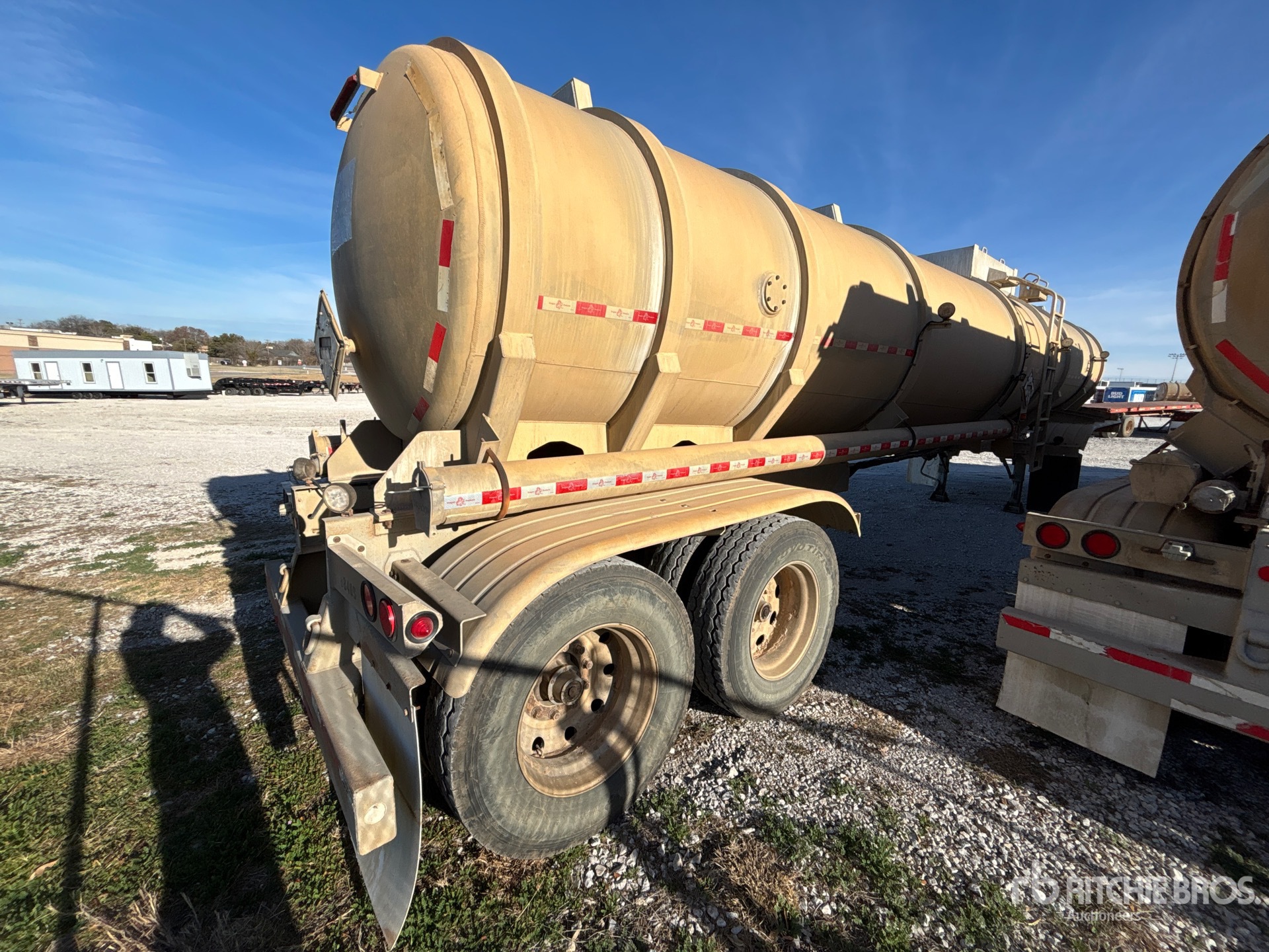 General Appearance with Bild, Ecke hinten rechts