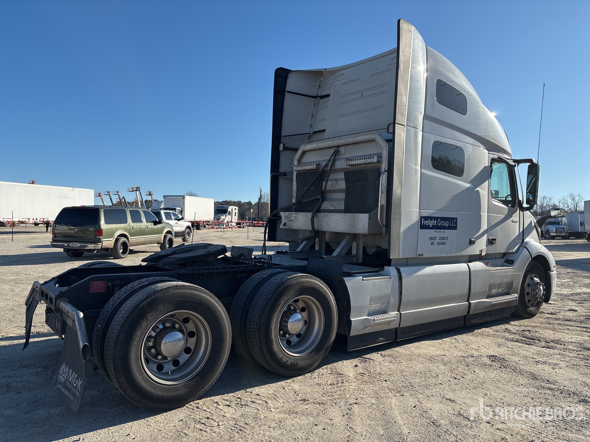 General Appearance with Bild, Ecke hinten rechts