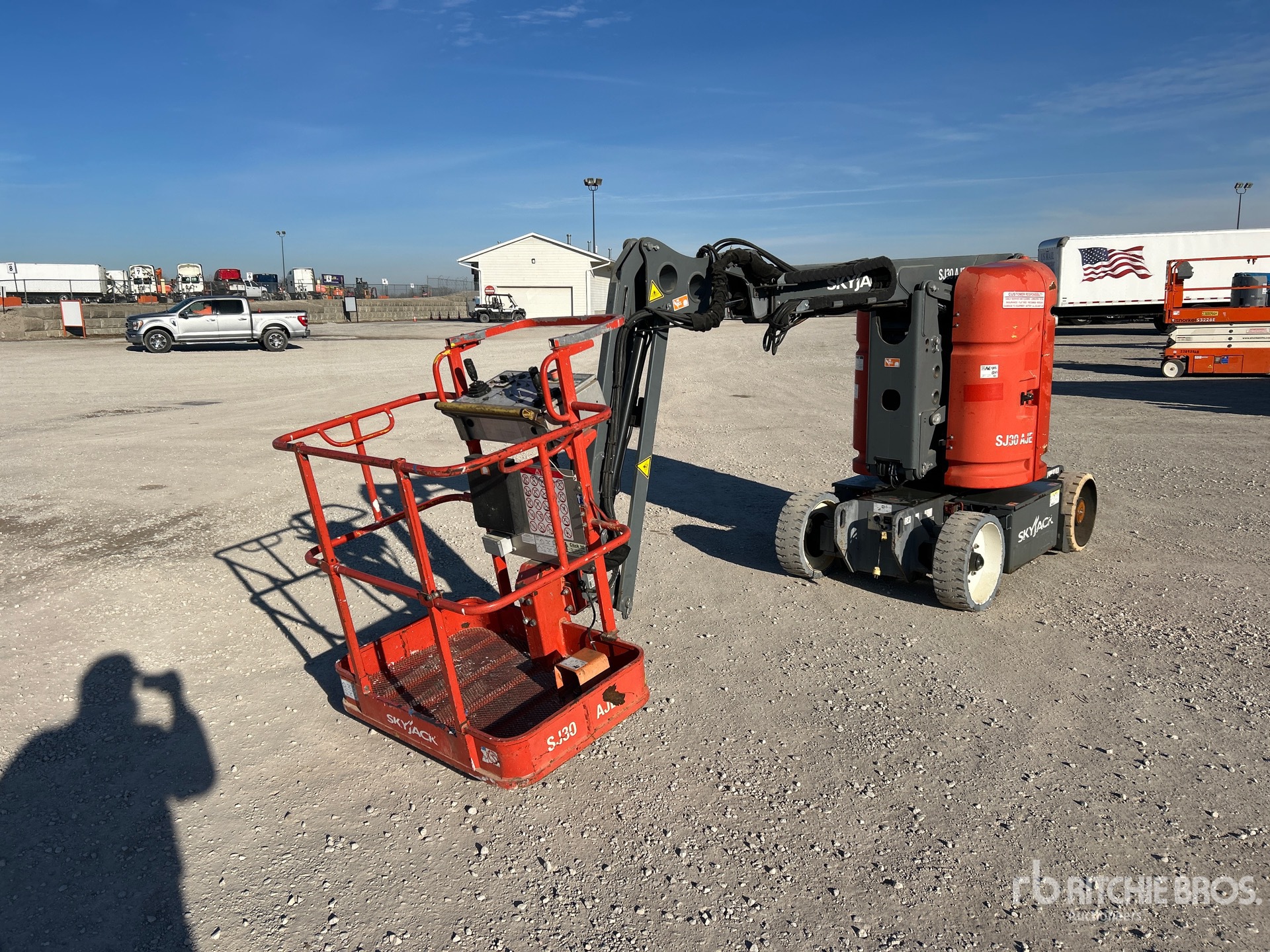 General Appearance with Featured Photo