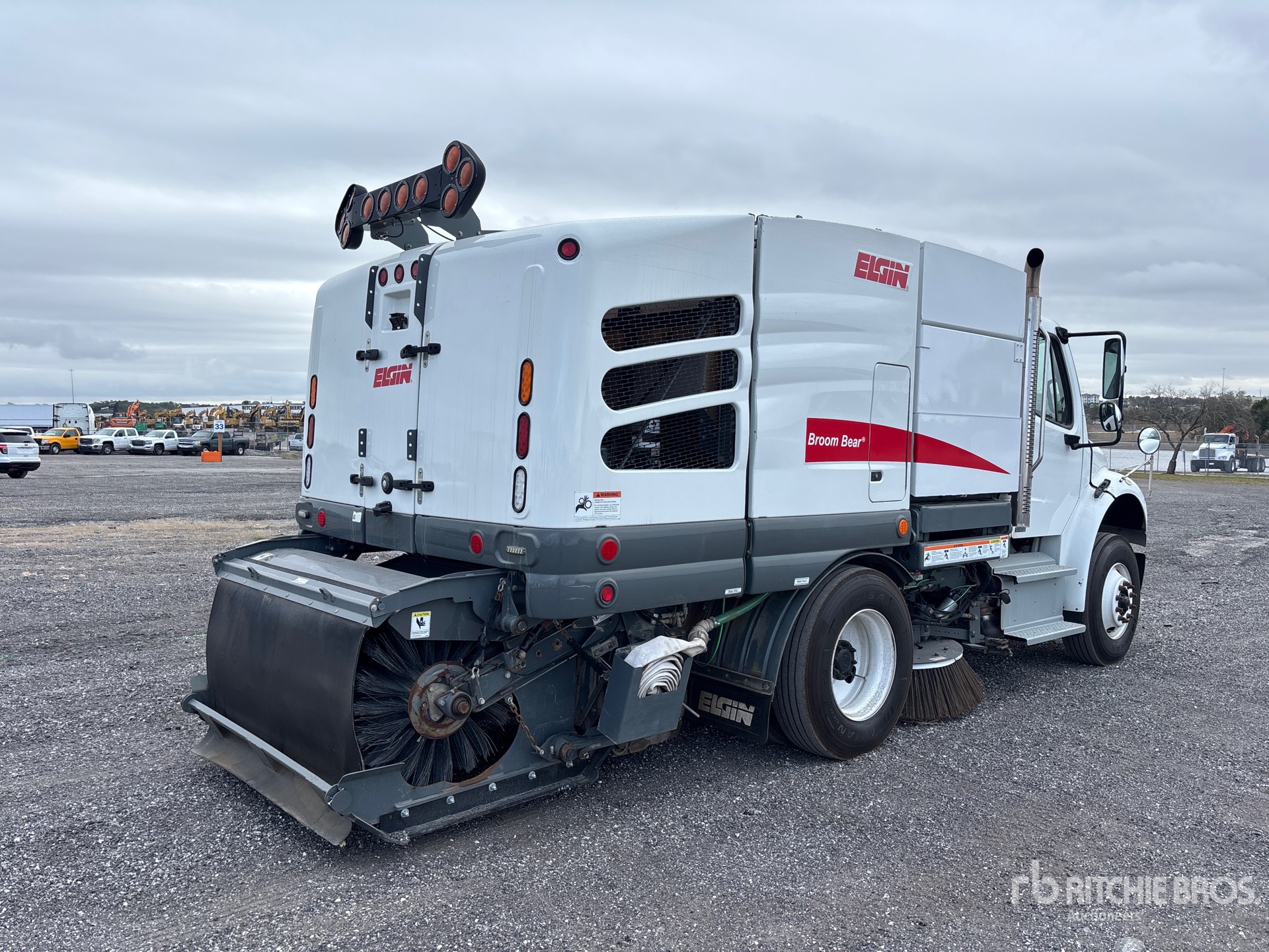 Aspect général with Image, coin arrière droit