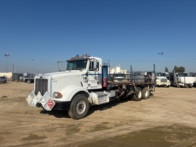 2013 Peterbilt 367 6x4 Flatbed Truck