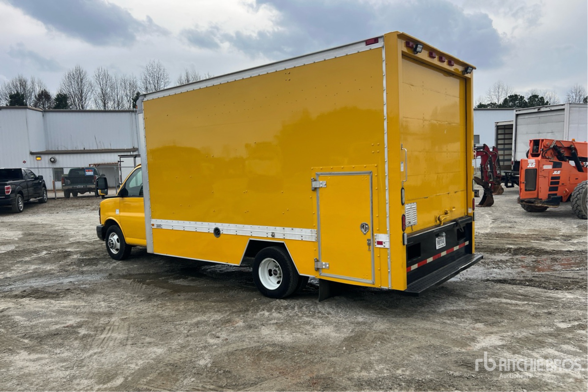 General Appearance with Picture, Left Rear Corner