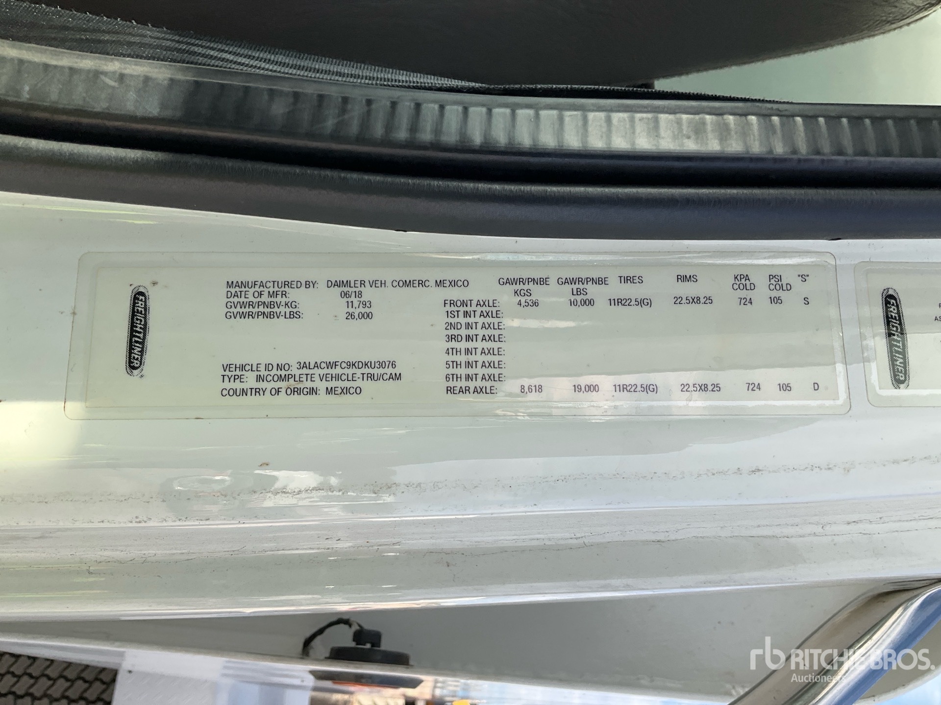 General Appearance with Serial Number / VIN