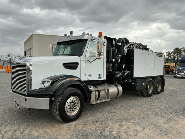 2022 Freightliner 122SD Vacuum Excavator Truck