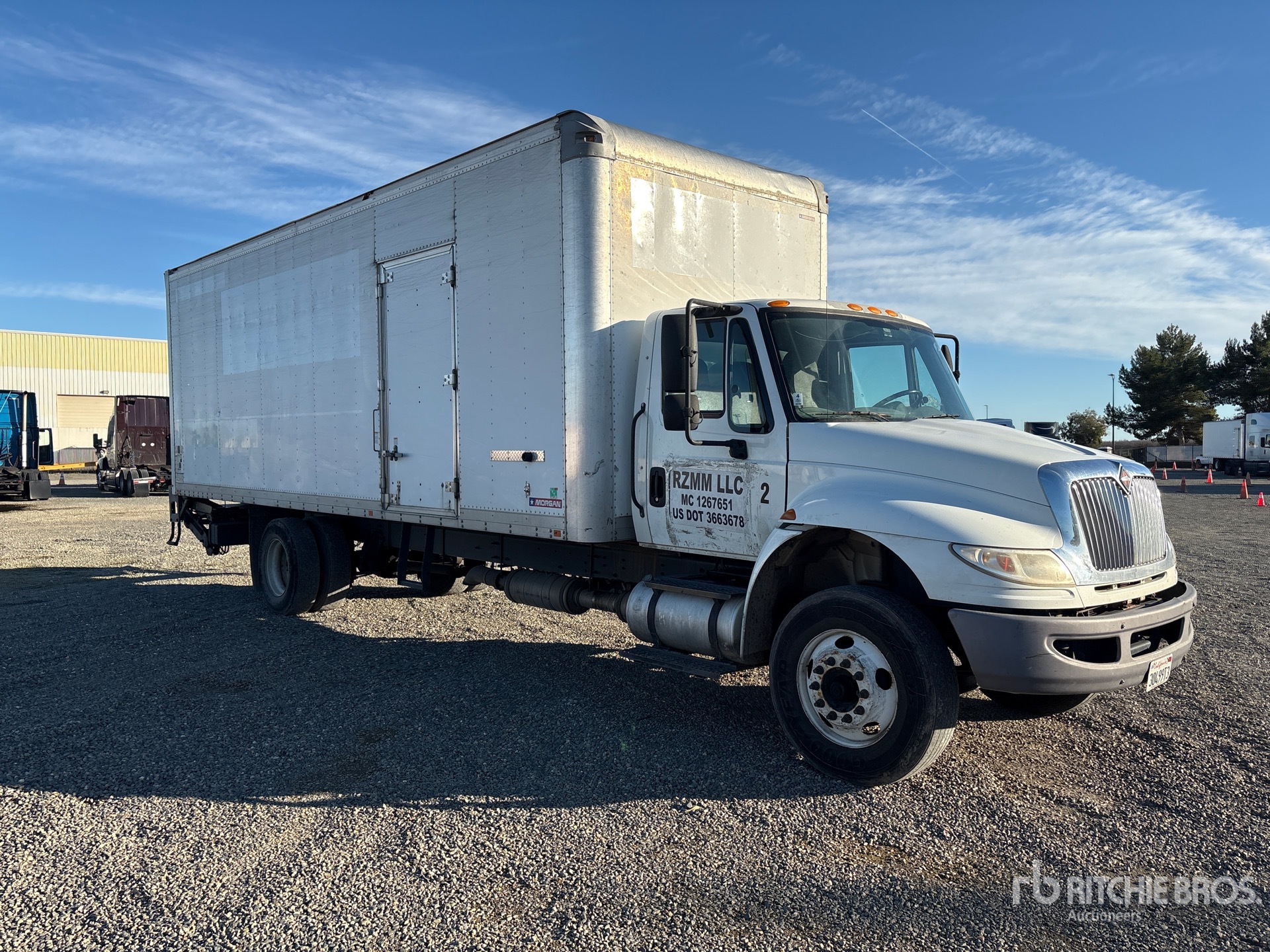 General Appearance with Foto, angolo anteriore destro