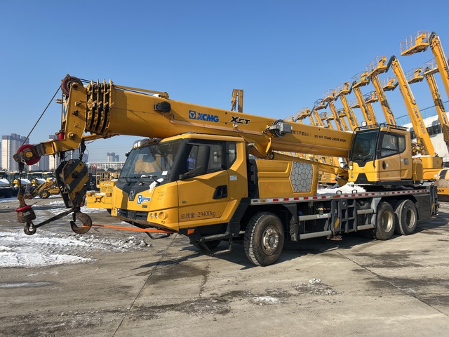 2020 XCMG XCT20L5 200 ton 6x4 Hydraulic Truck Crane (Reconditioned)
