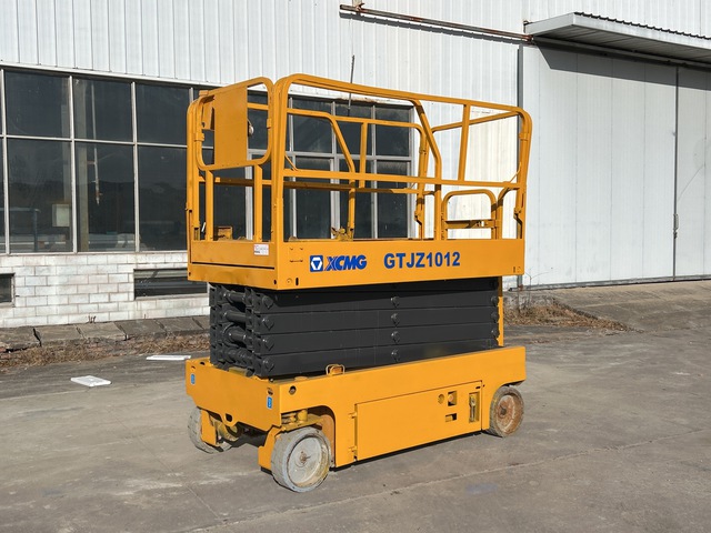 2017 XCMG GTJZ1012 Electric Scissor Lift