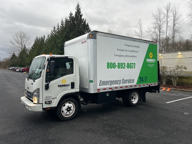 2018 Chevrolet 4500 4x2 Van Truck