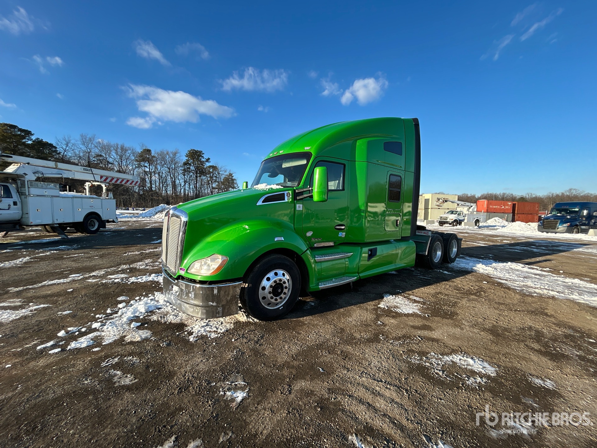 General Appearance with Picture, Left Front Corner