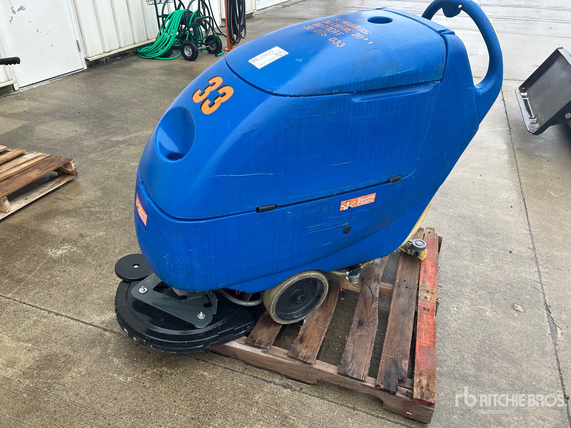 General Appearance with Bild, Ecke vorne links