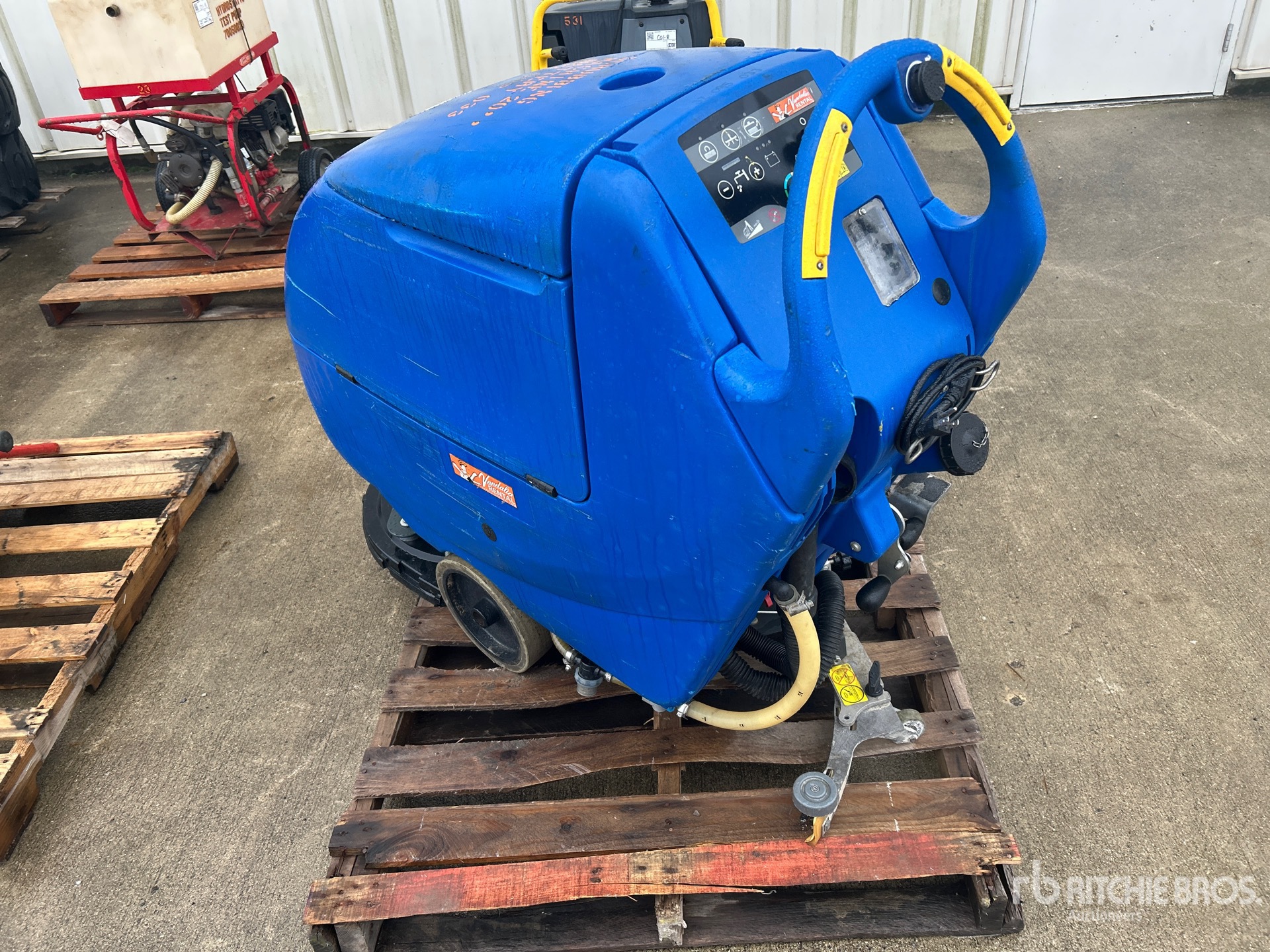 General Appearance with Bild, Ecke hinten links