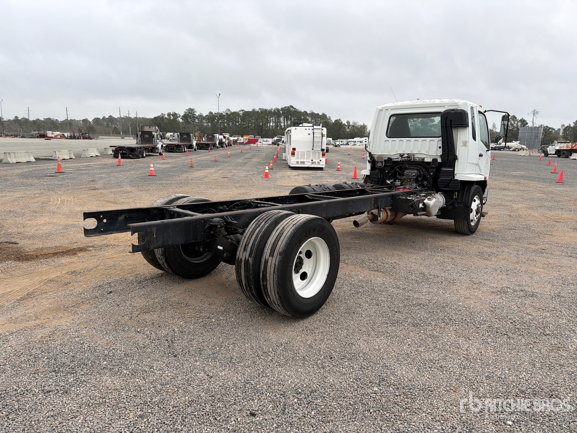 General Appearance with Foto, angolo anteriore sinistro