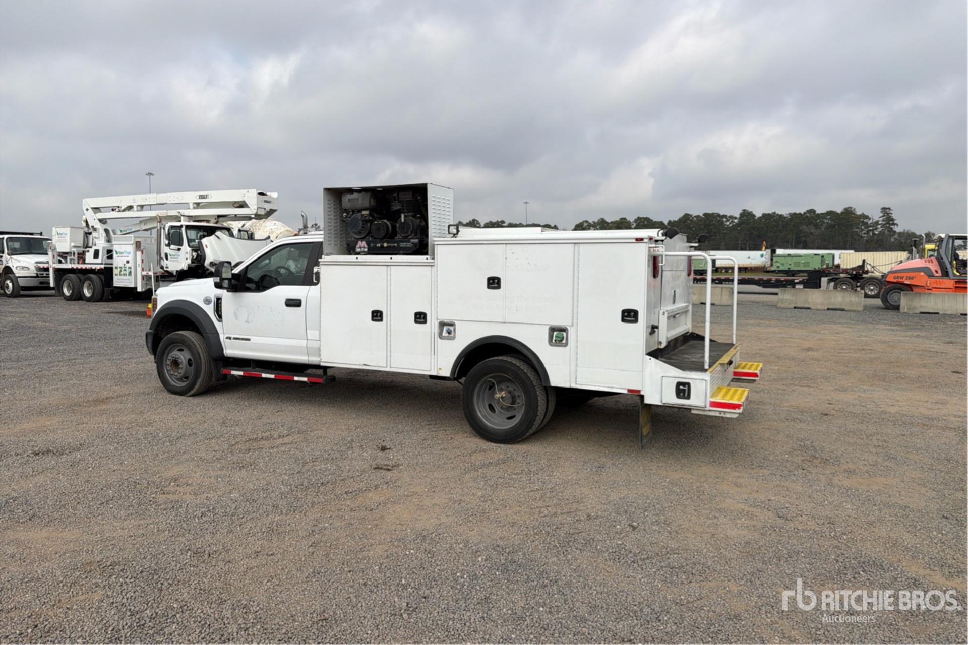 General Appearance with Picture, Left Rear Corner