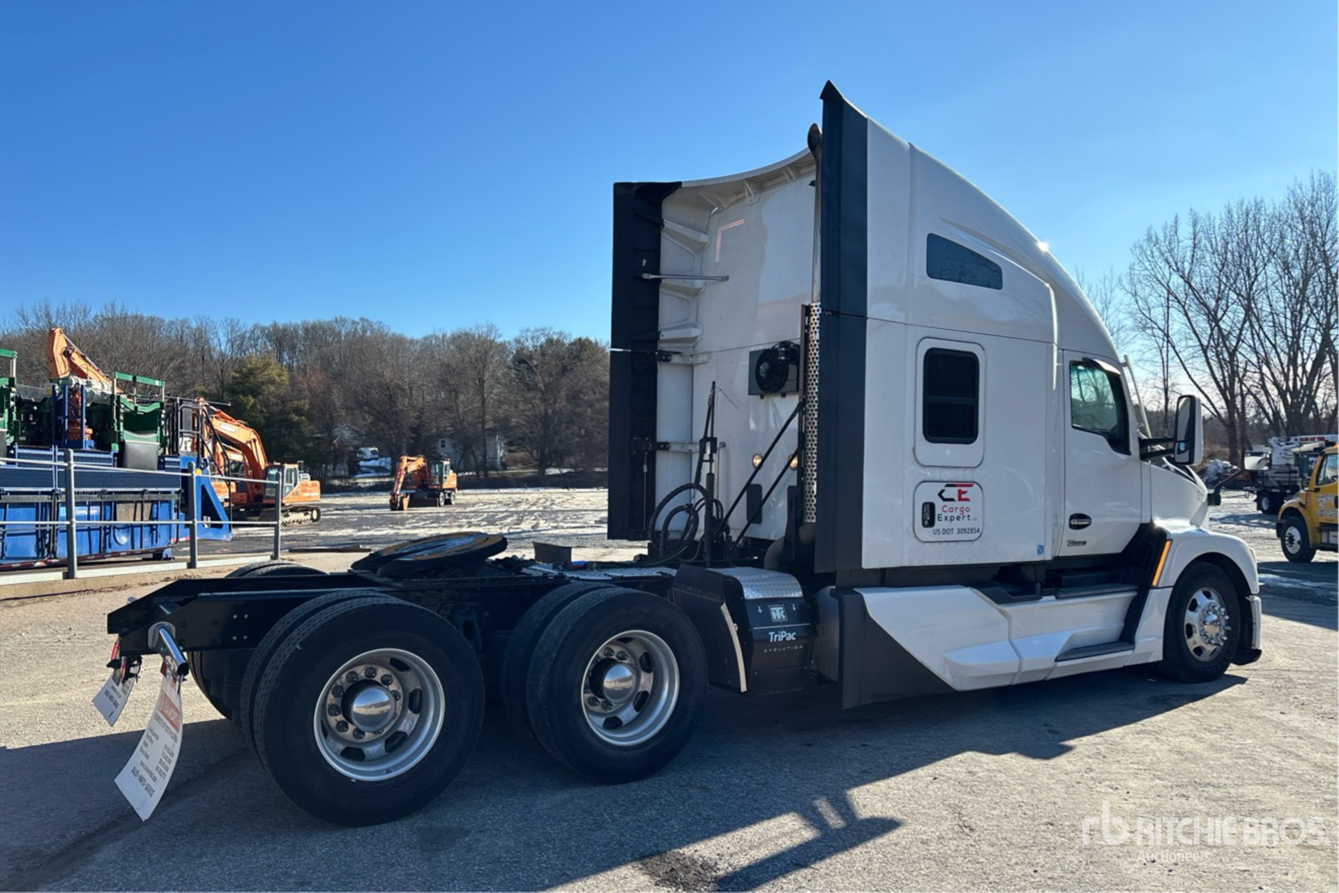 General Appearance with Foto, angolo anteriore sinistro