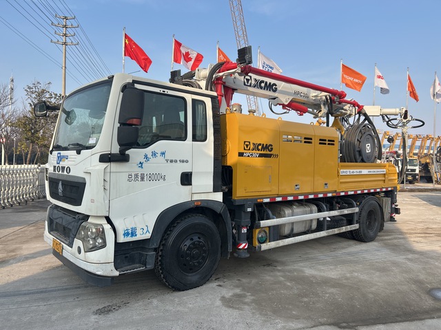XCMG HPC30V 18 m on 2021 XCMG XZS5180TPJ 4x2 Concrete Pump Truck