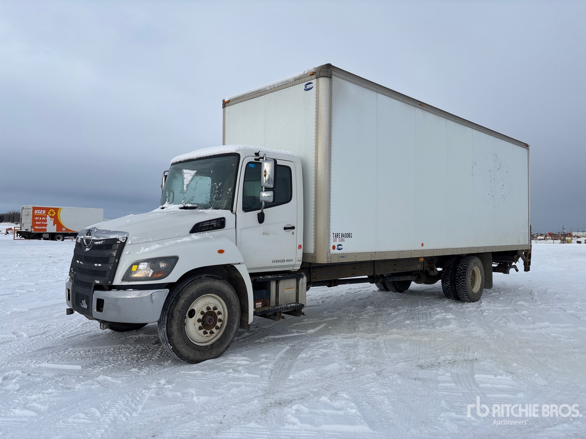 General Appearance with Foto, angolo anteriore sinistro