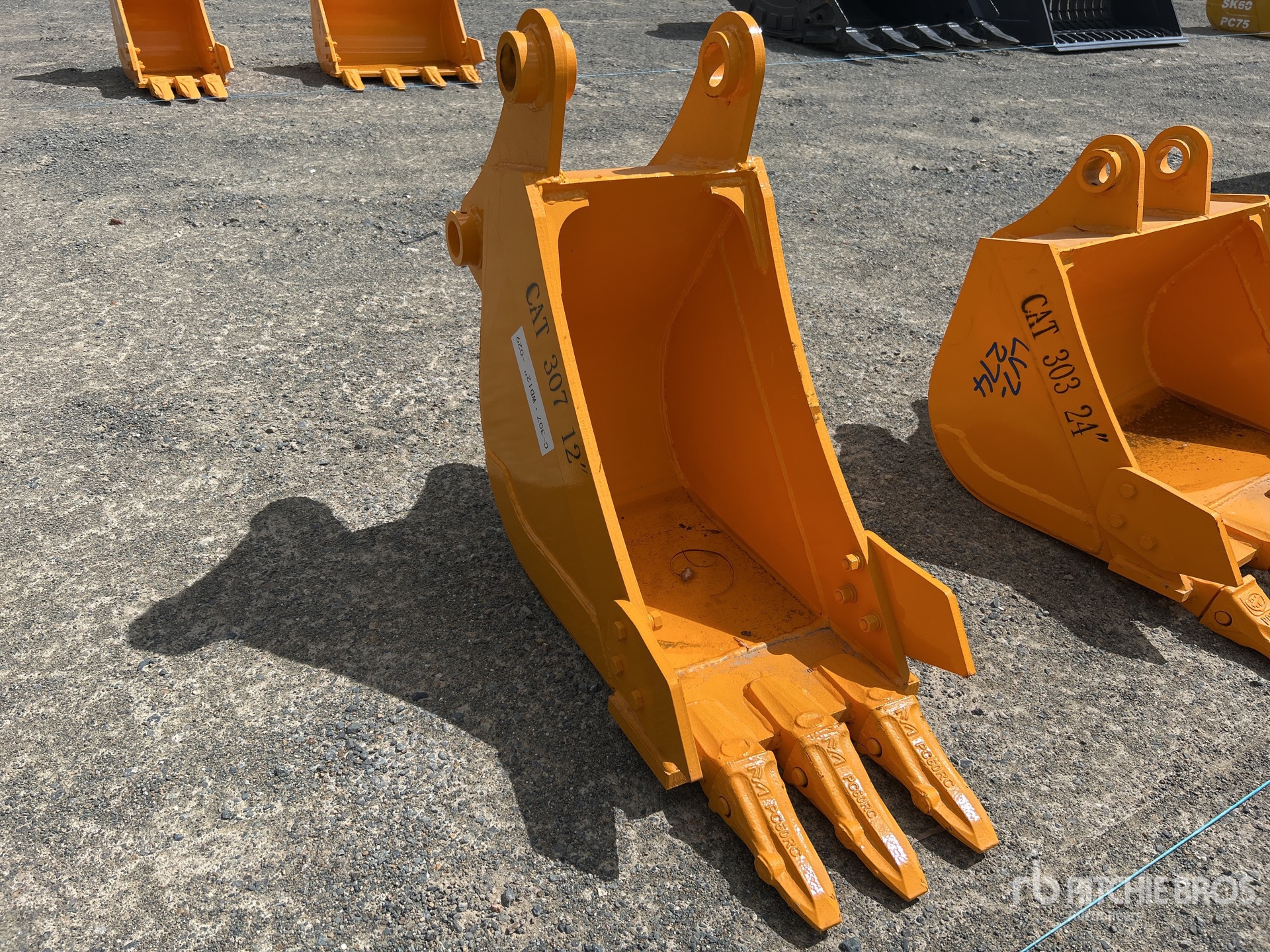 General Appearance with Foto, angolo anteriore destro