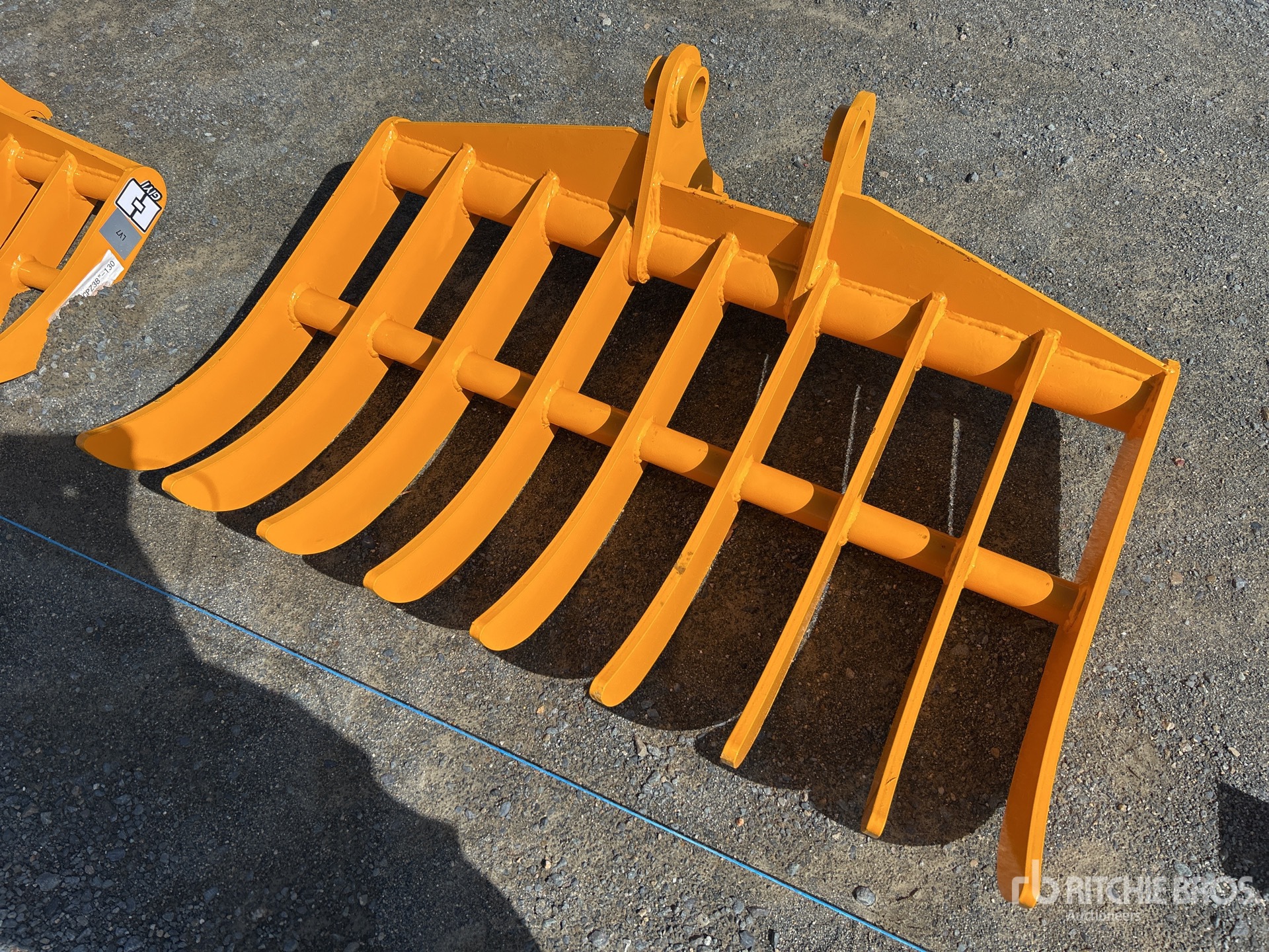 General Appearance with Foto, angolo anteriore sinistro