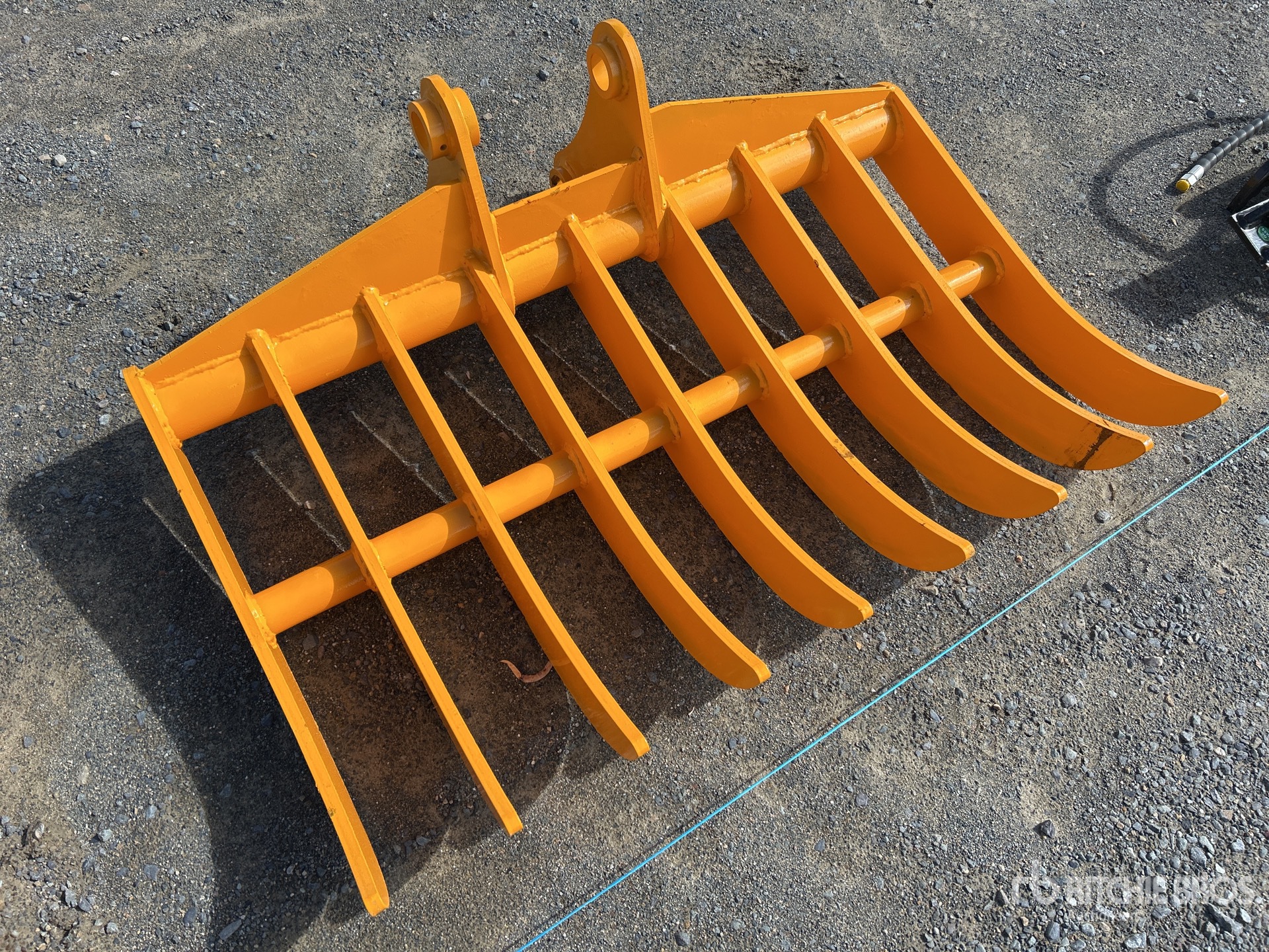 General Appearance with Foto, angolo anteriore destro