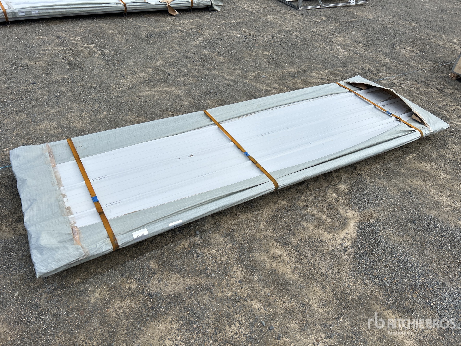 Aspect général with Image, coin avant gauche