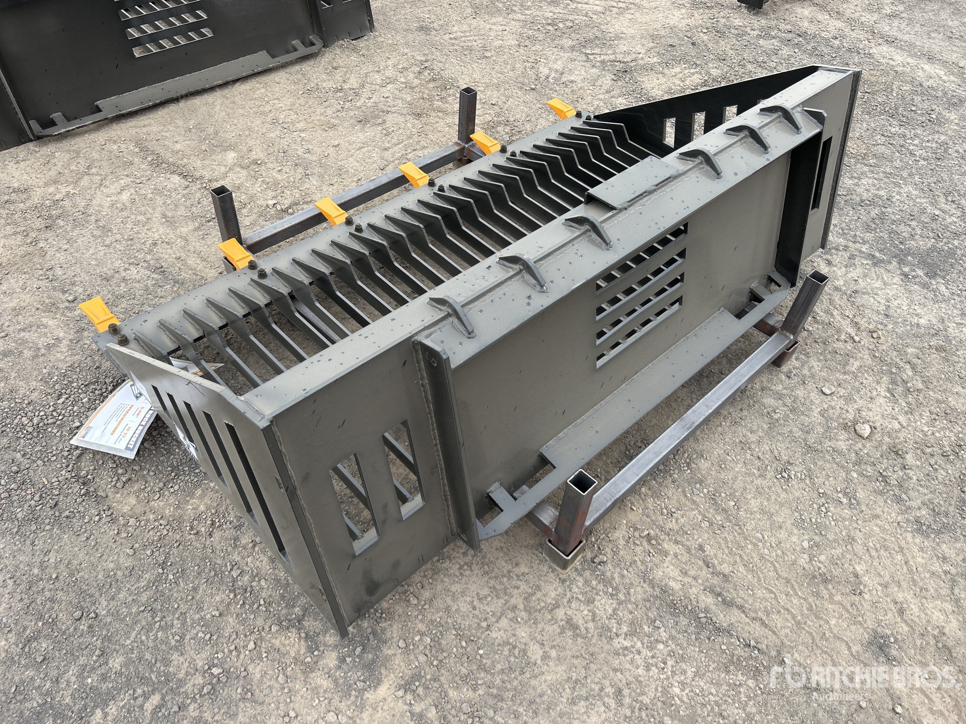 General Appearance with Bild, Ecke hinten links