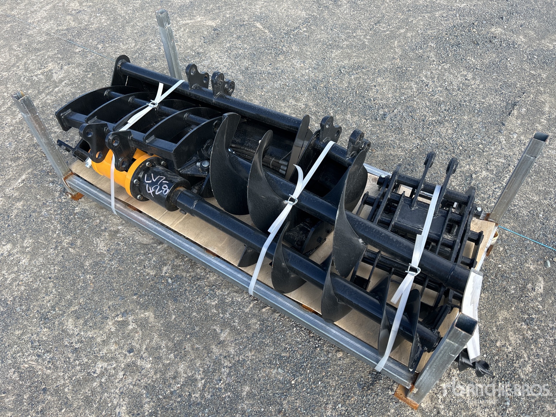 General Appearance with Bild, Ecke hinten rechts