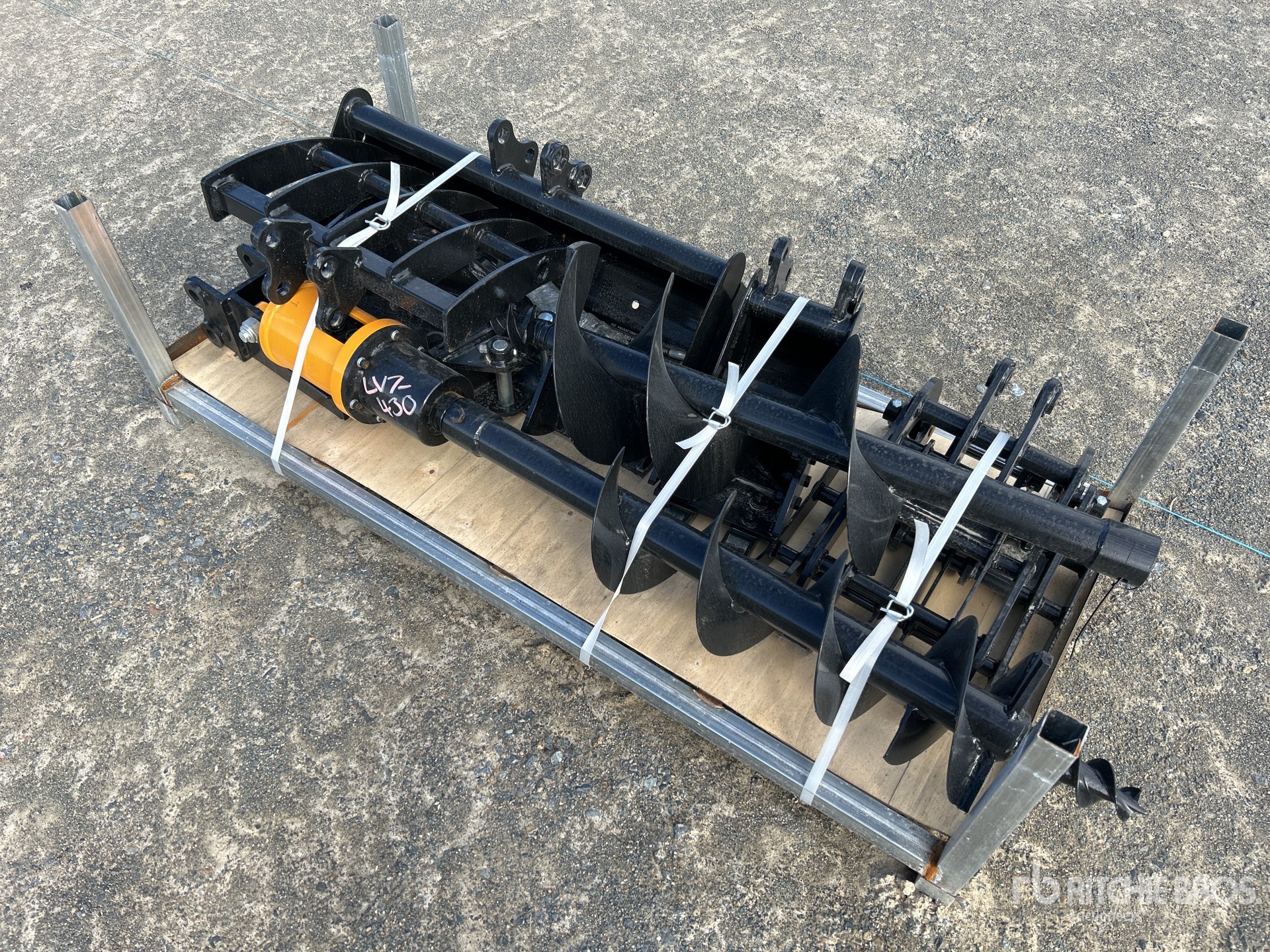 General Appearance with Bild, Ecke hinten rechts