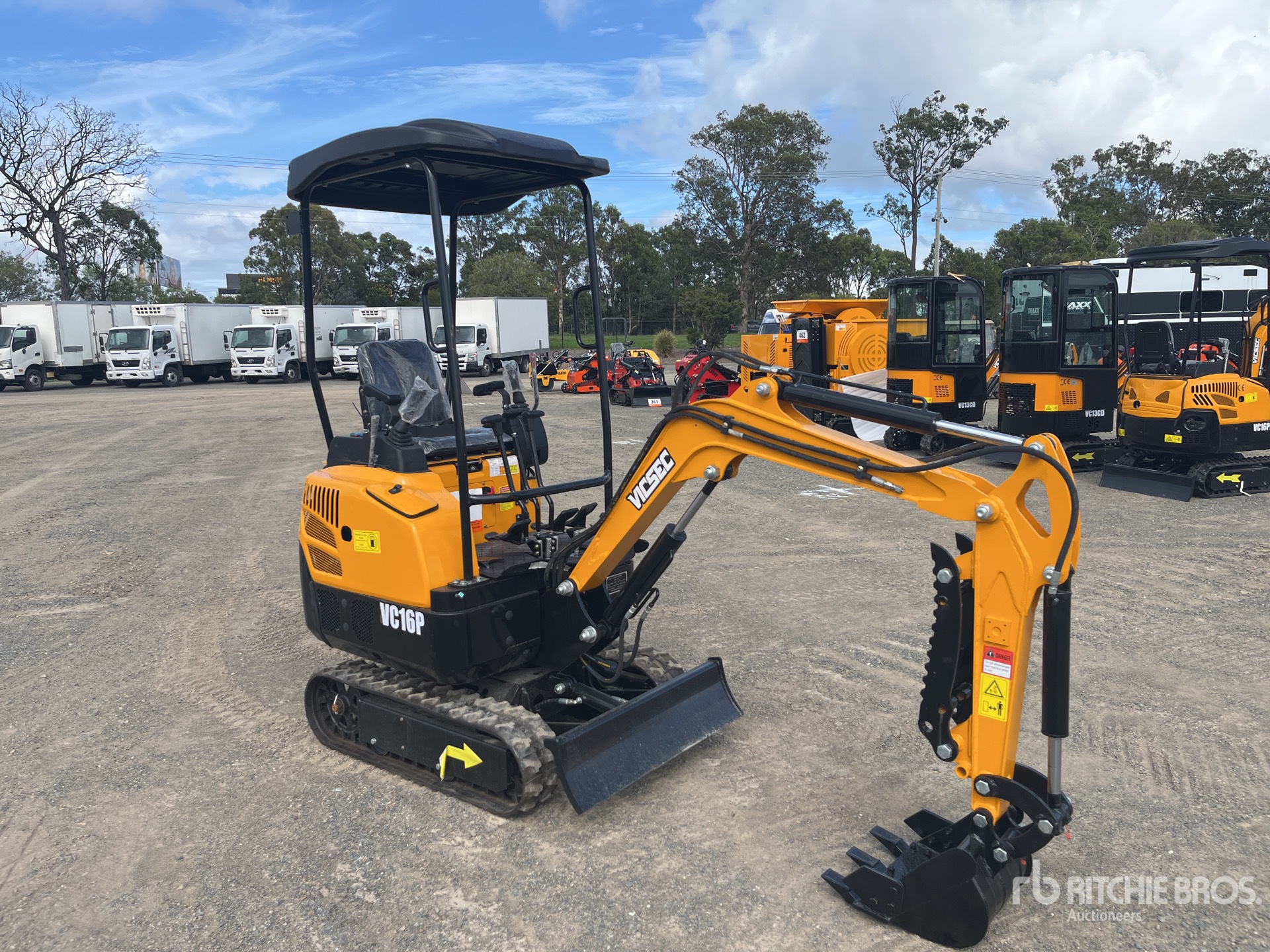 General Appearance with Picture, Right Front Corner