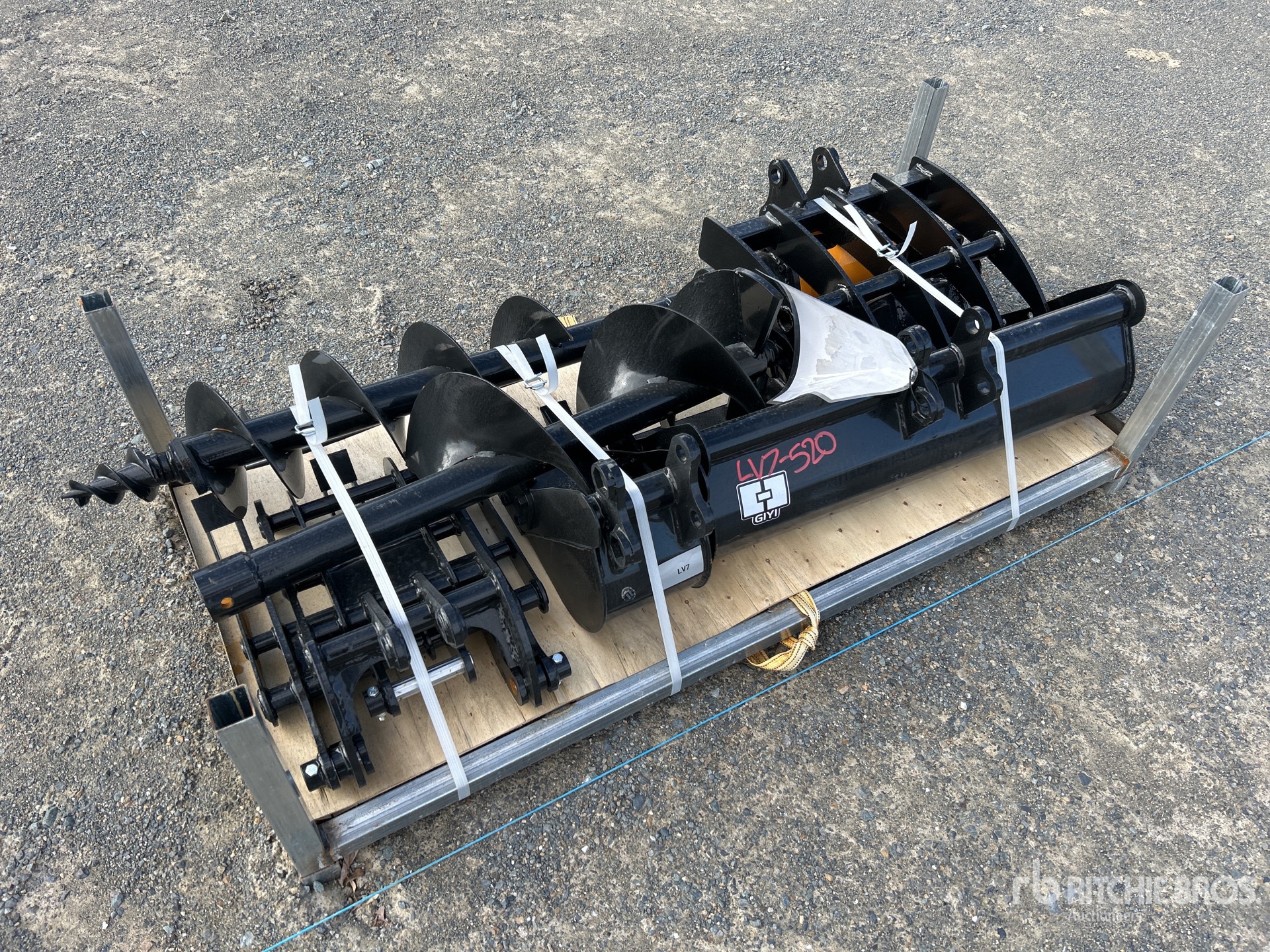 General Appearance with Bild, Ecke vorne rechts