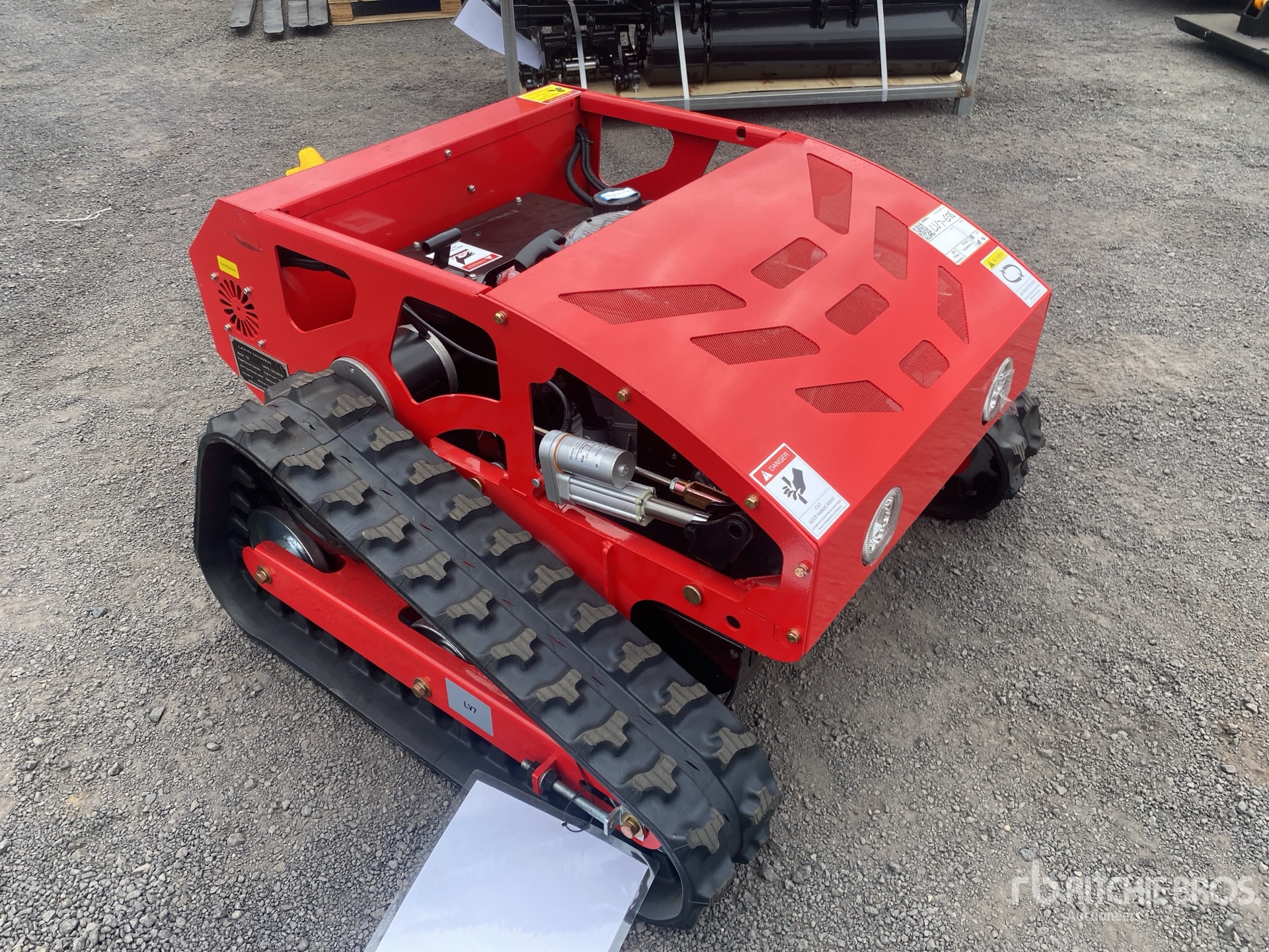 General Appearance with Picture, Right Front Corner