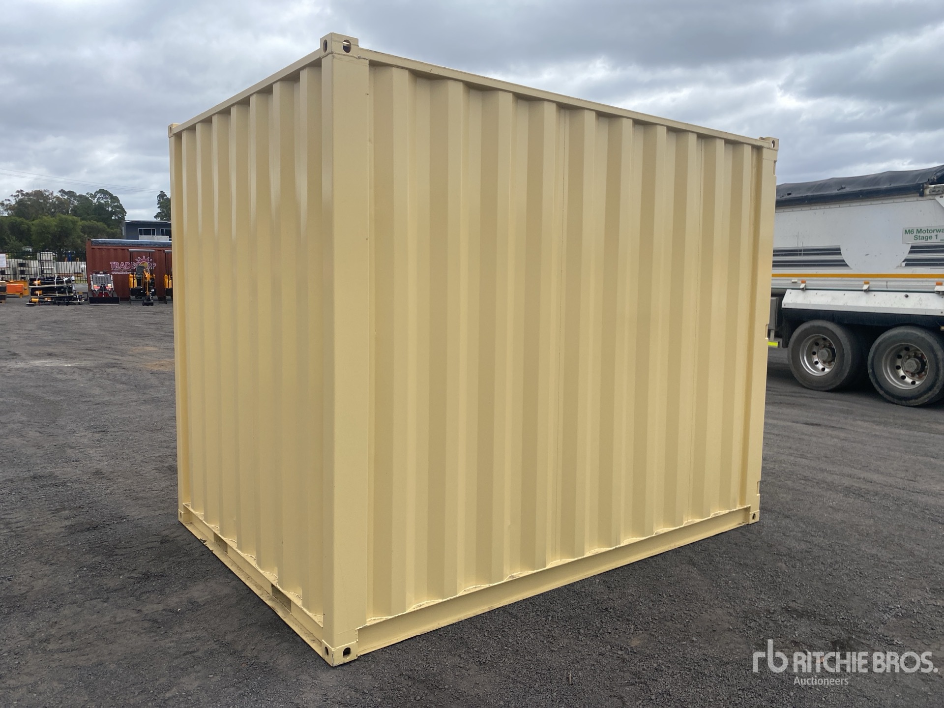 General Appearance with Picture, Right Rear Corner