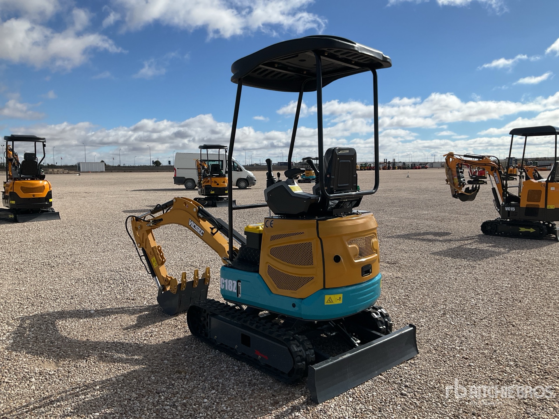 General Appearance with Bild, Ecke hinten links