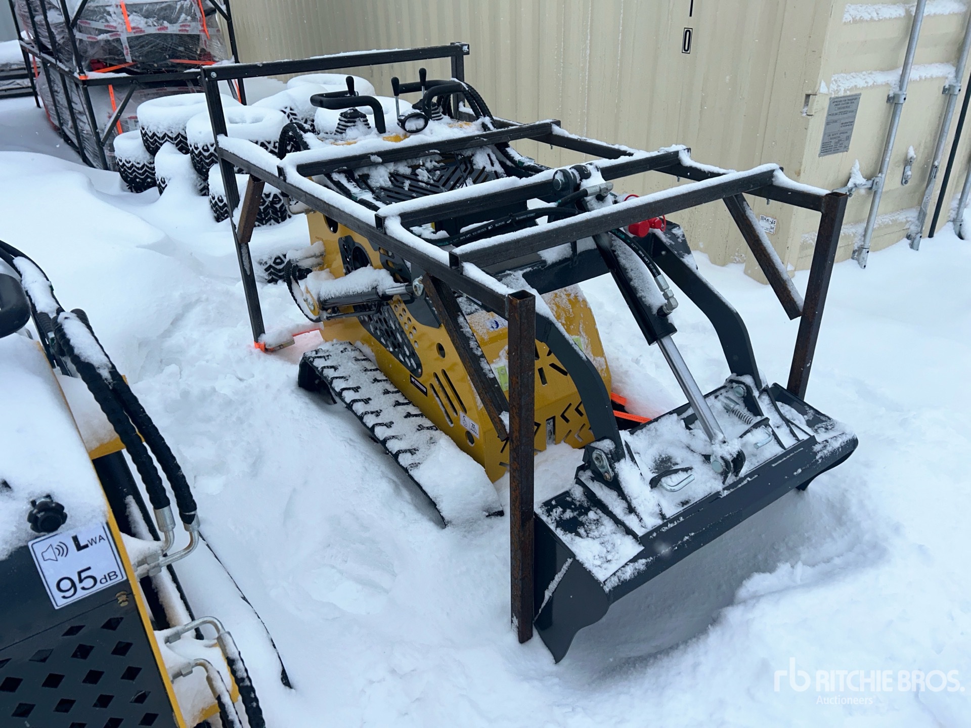 General Appearance with Picture, Right Front Corner