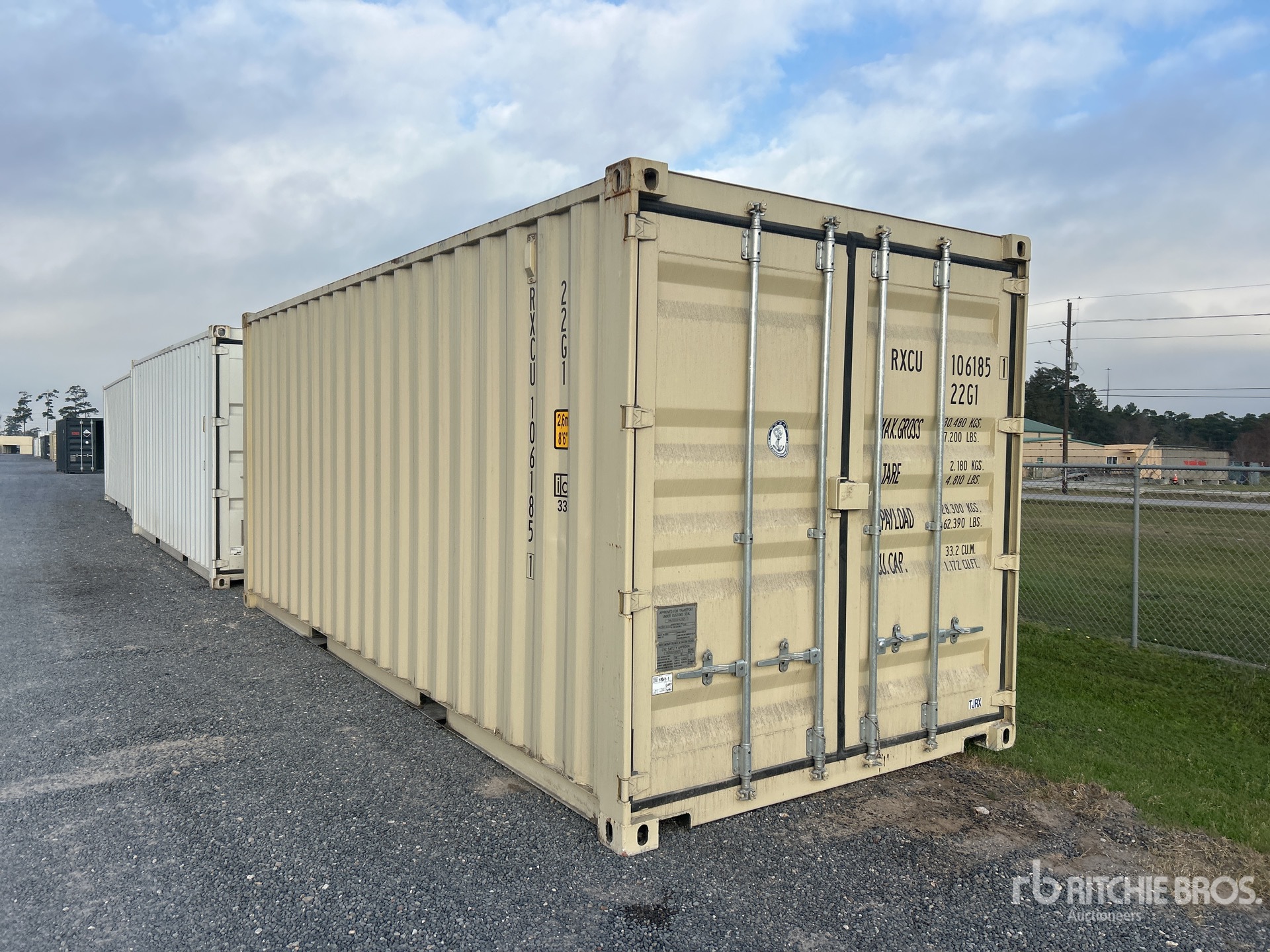 General Appearance with Bild, Ecke hinten links