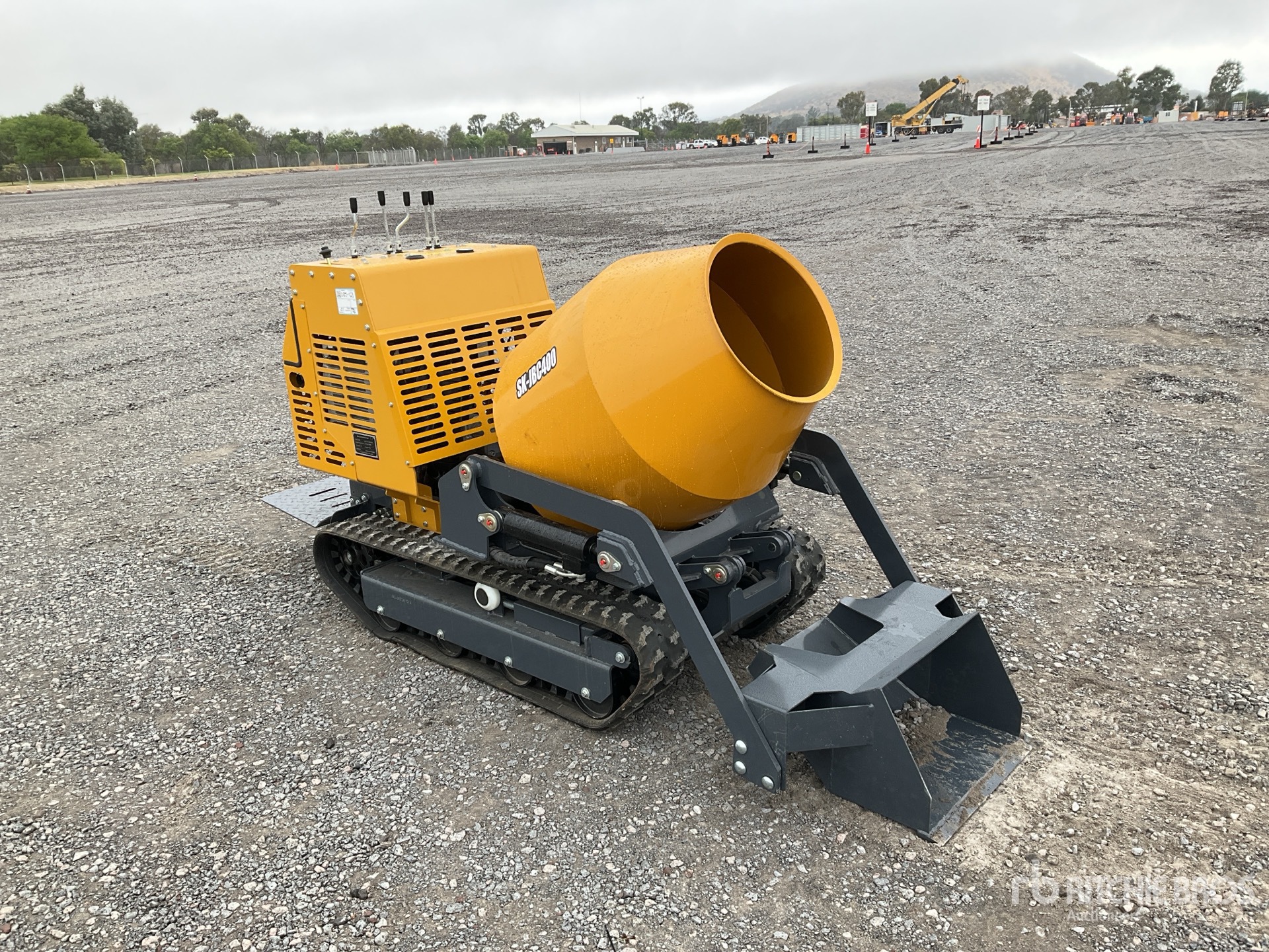 General Appearance with Picture, Right Front Corner