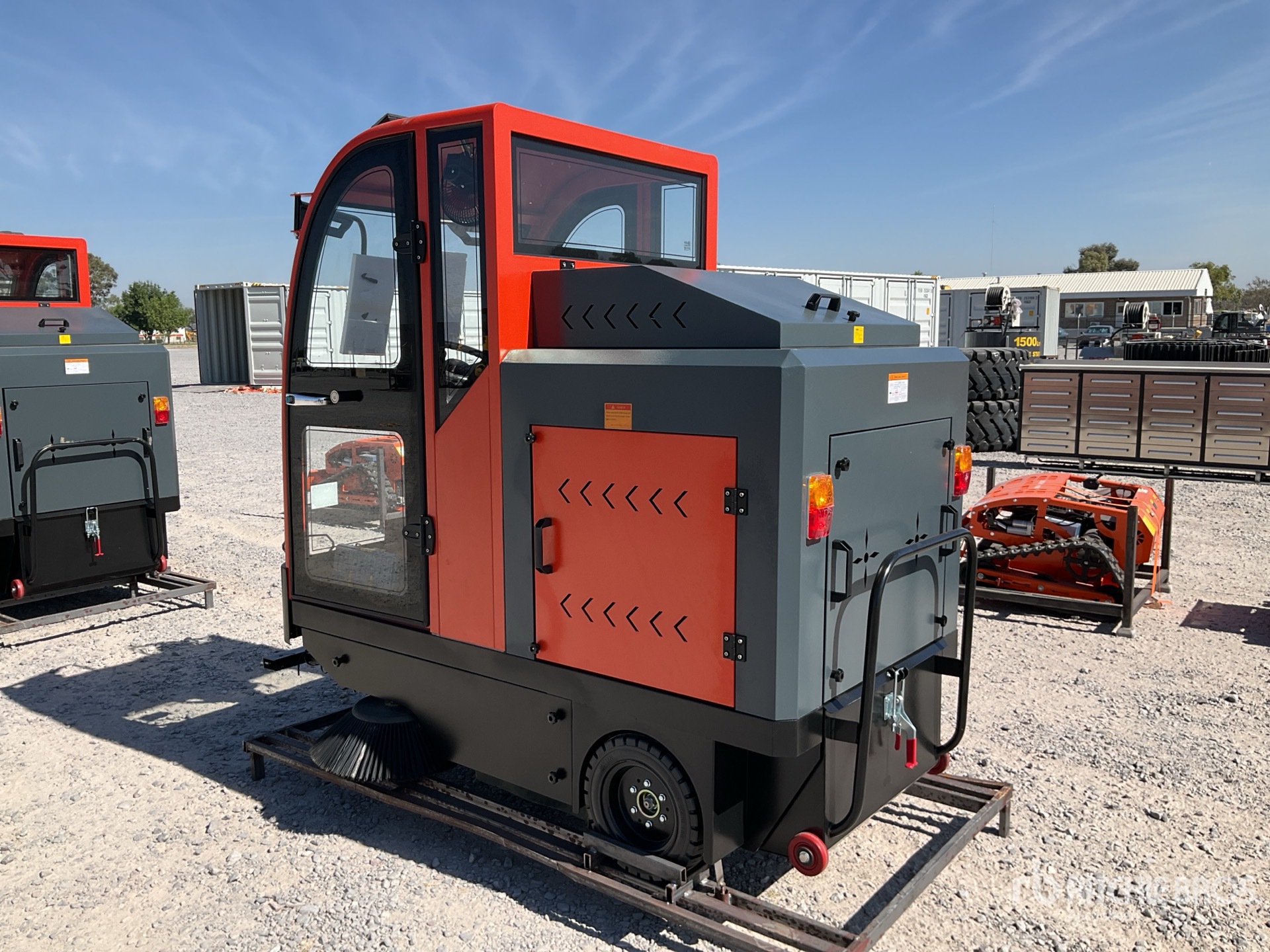 General Appearance with Picture, Left Rear Corner