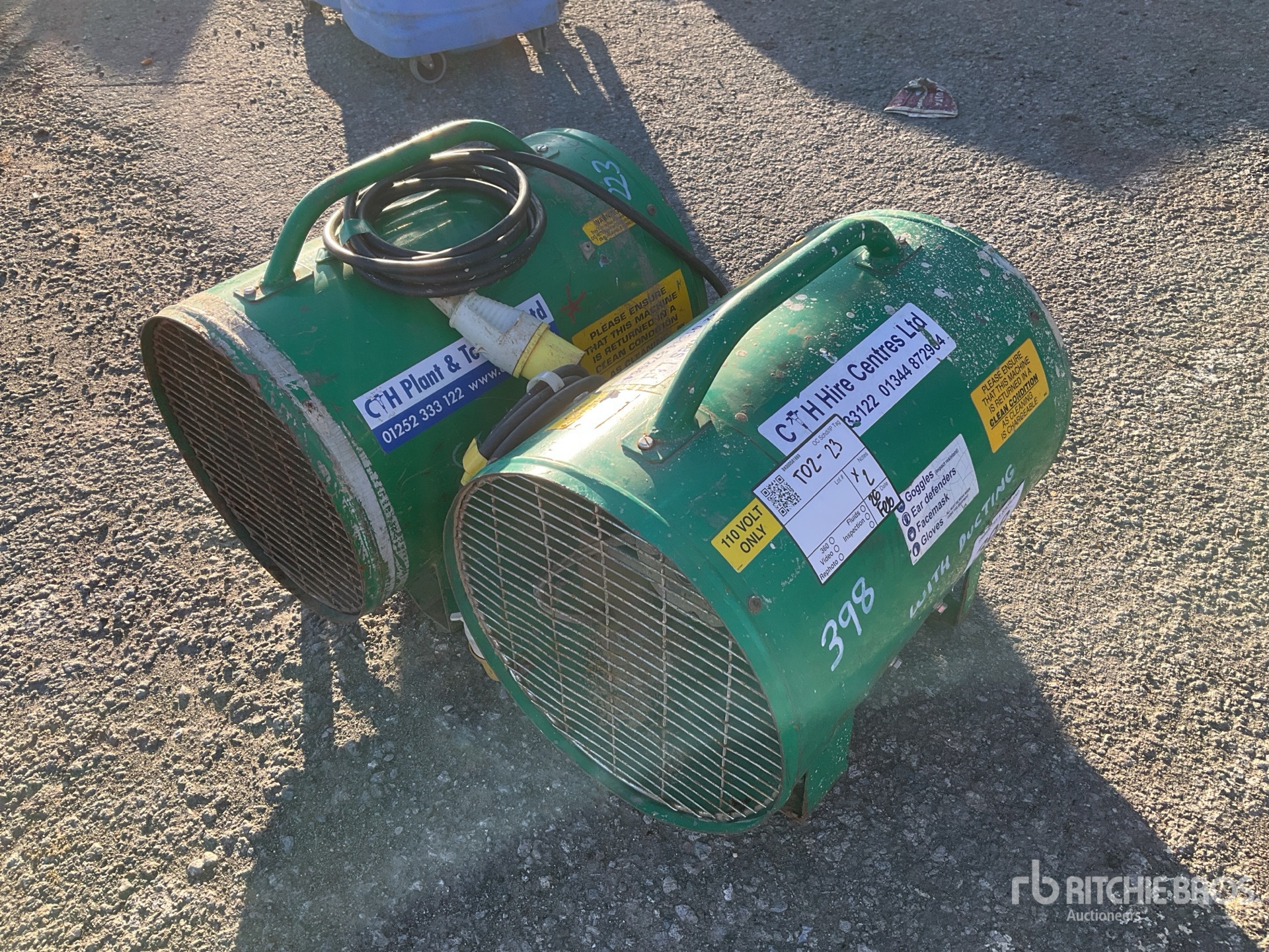 General Appearance with Picture, Right Front Corner