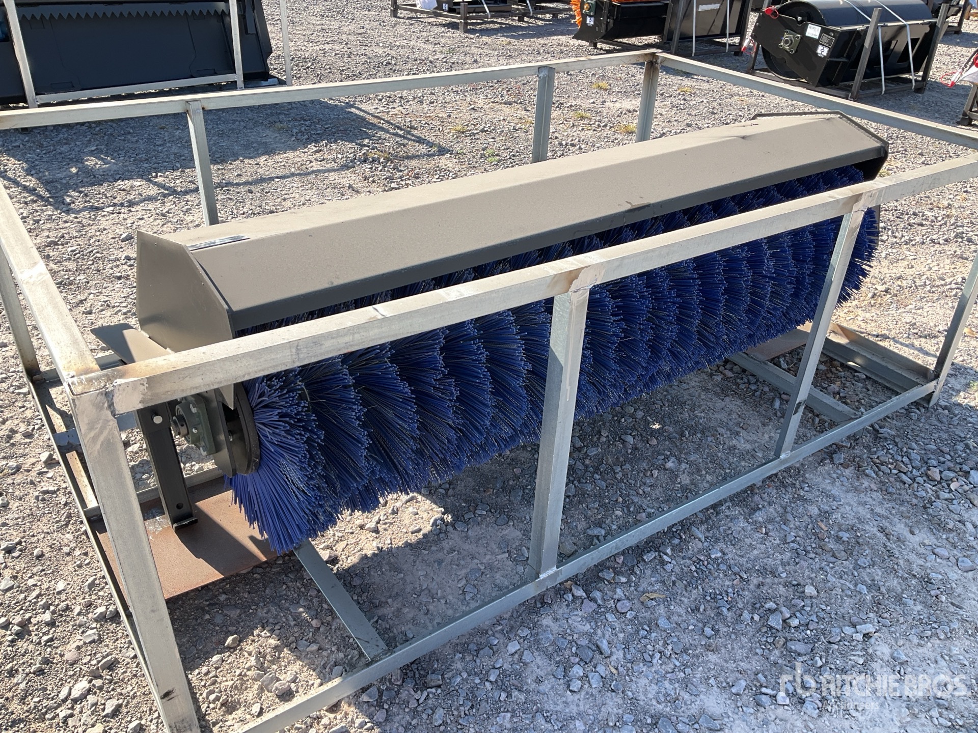 General Appearance with Bild, Ecke vorne links