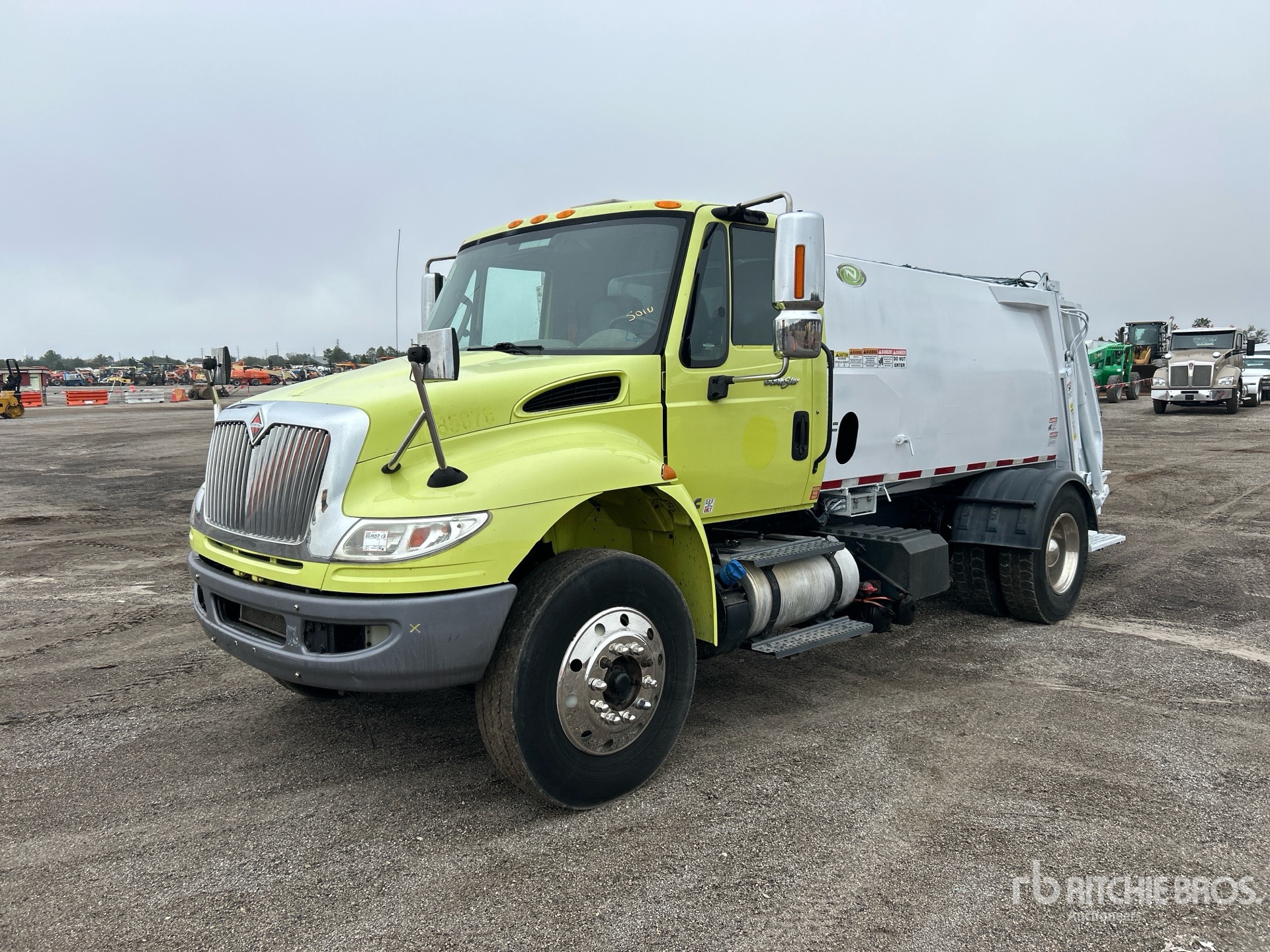 General Appearance with Imagen: esquina delantera izquierda