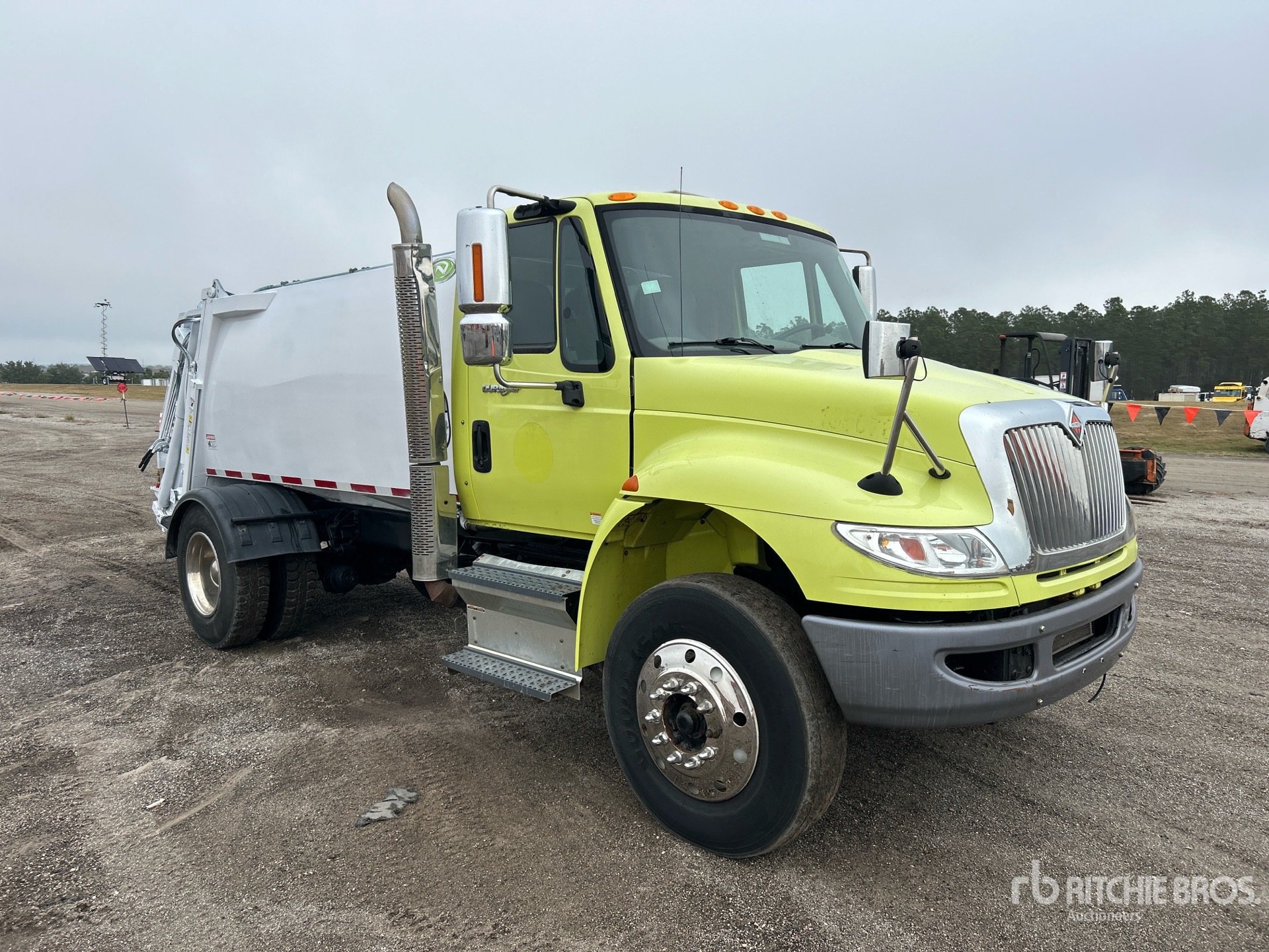 General Appearance with Imagen: esquina delantera derecha