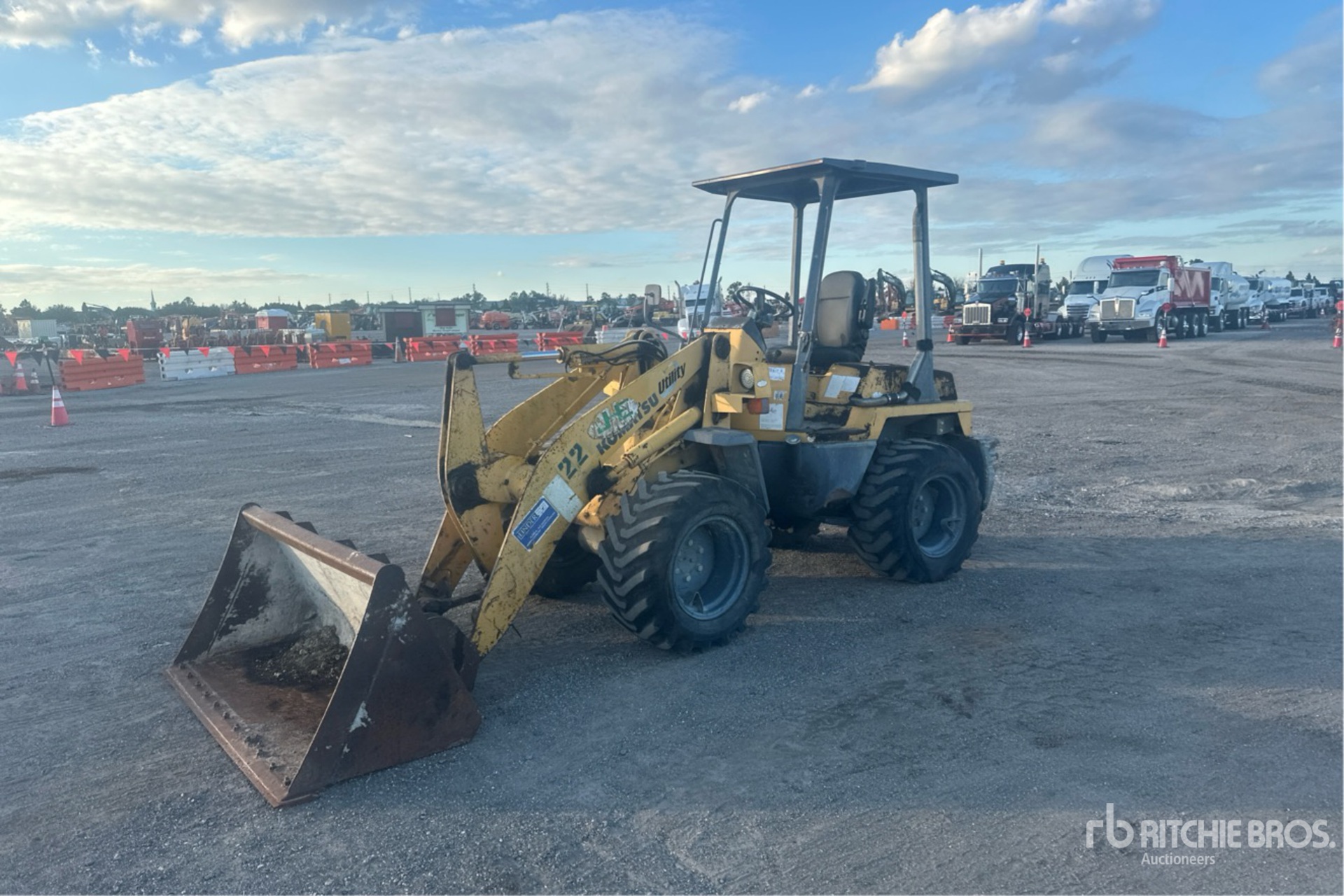 General Appearance with Picture, Left Front Corner