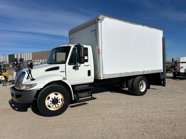 2009 International 4300 4x2 Van Truck