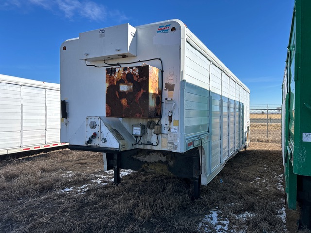 2010 Mickey Body 16-AT 16 Bay S/A Beverage Trailer